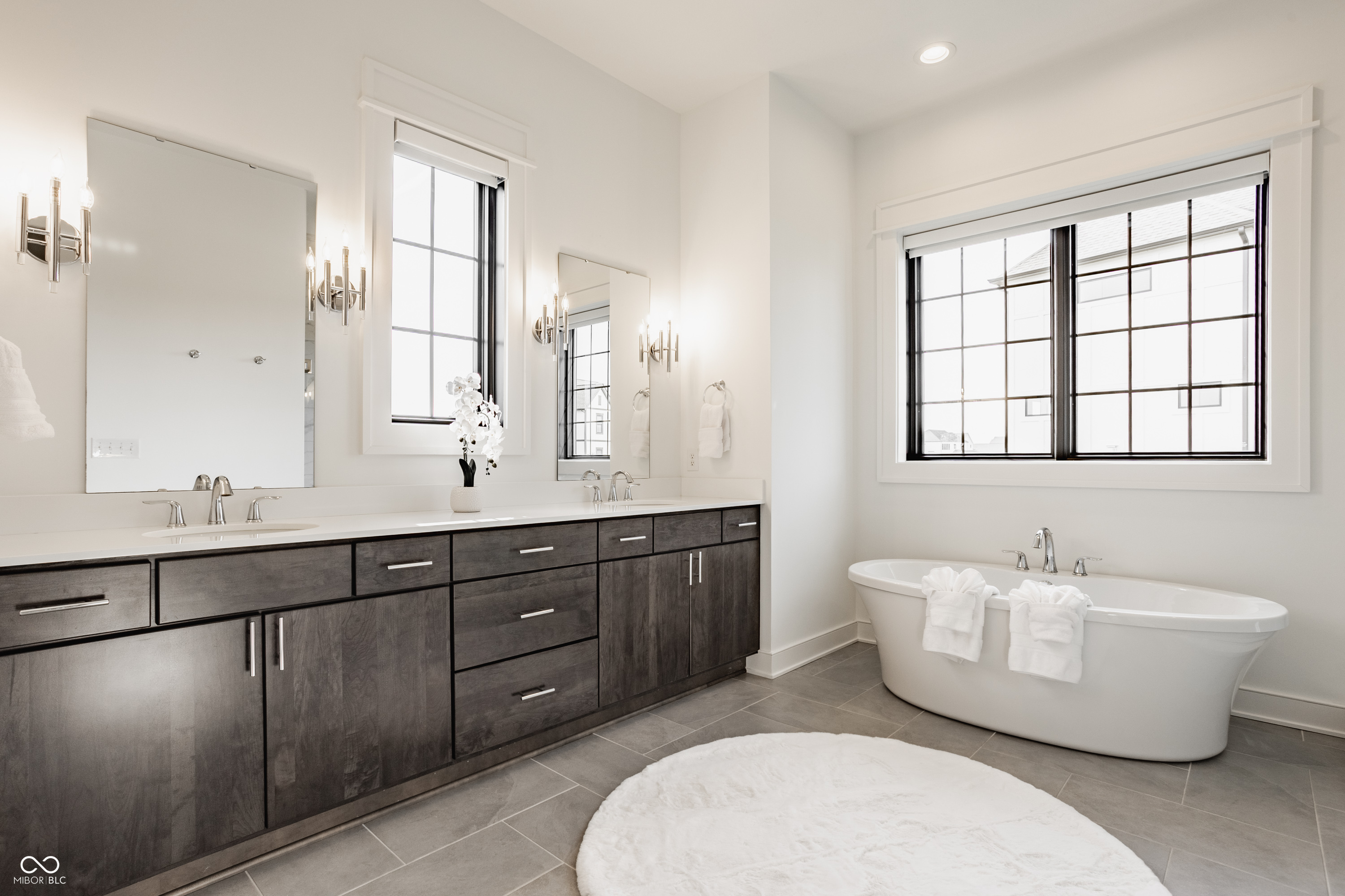 15989 Sonnet Park Lane