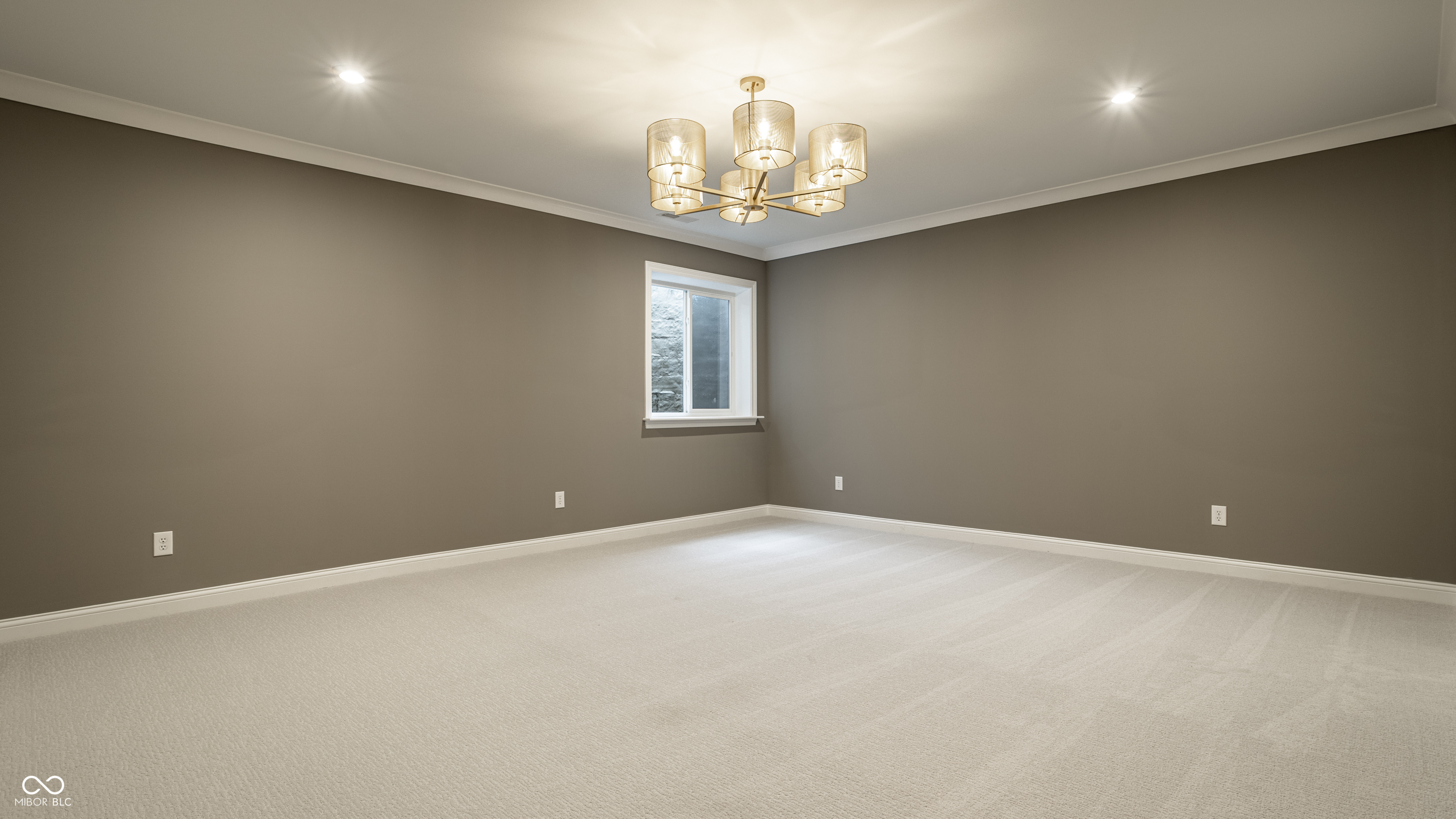 7629 Washington Boulevard