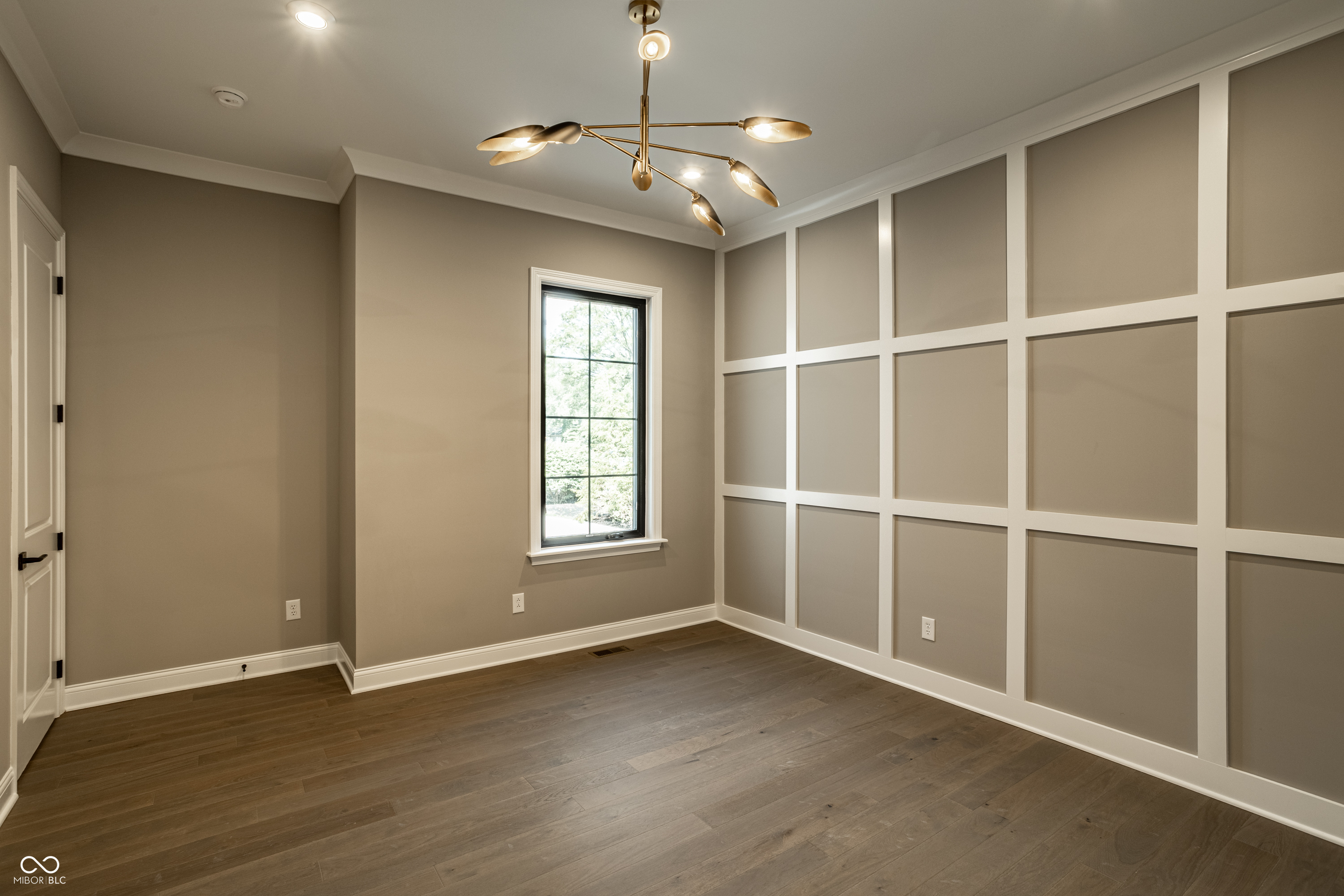 7629 Washington Boulevard