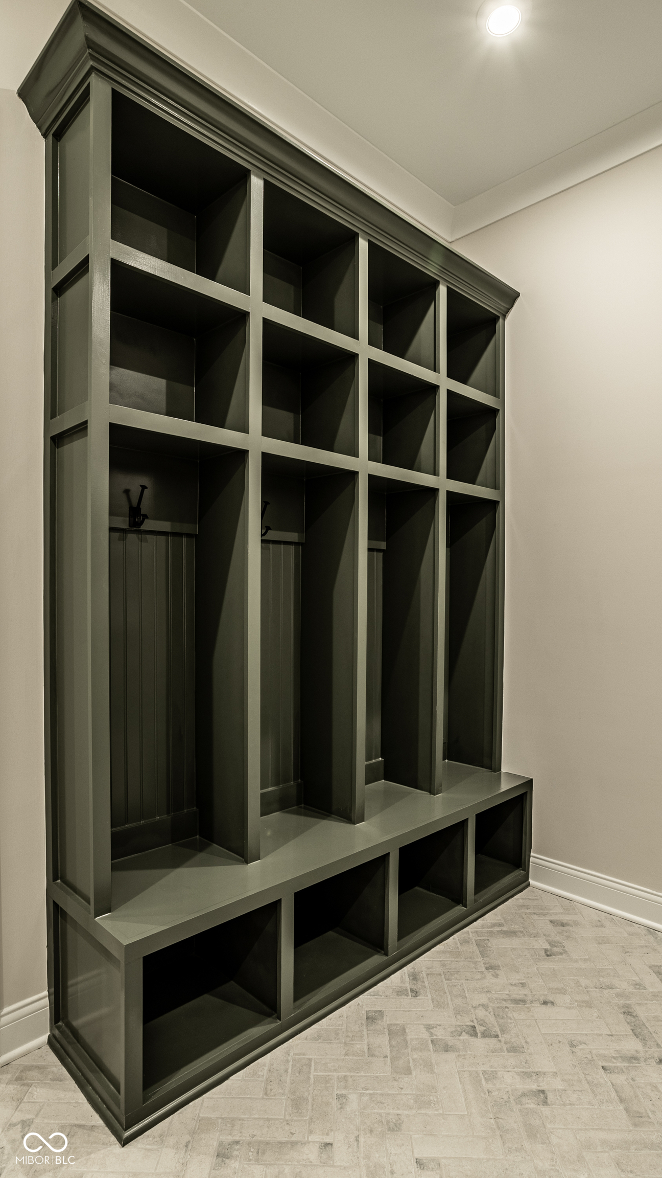 7629 Washington Boulevard