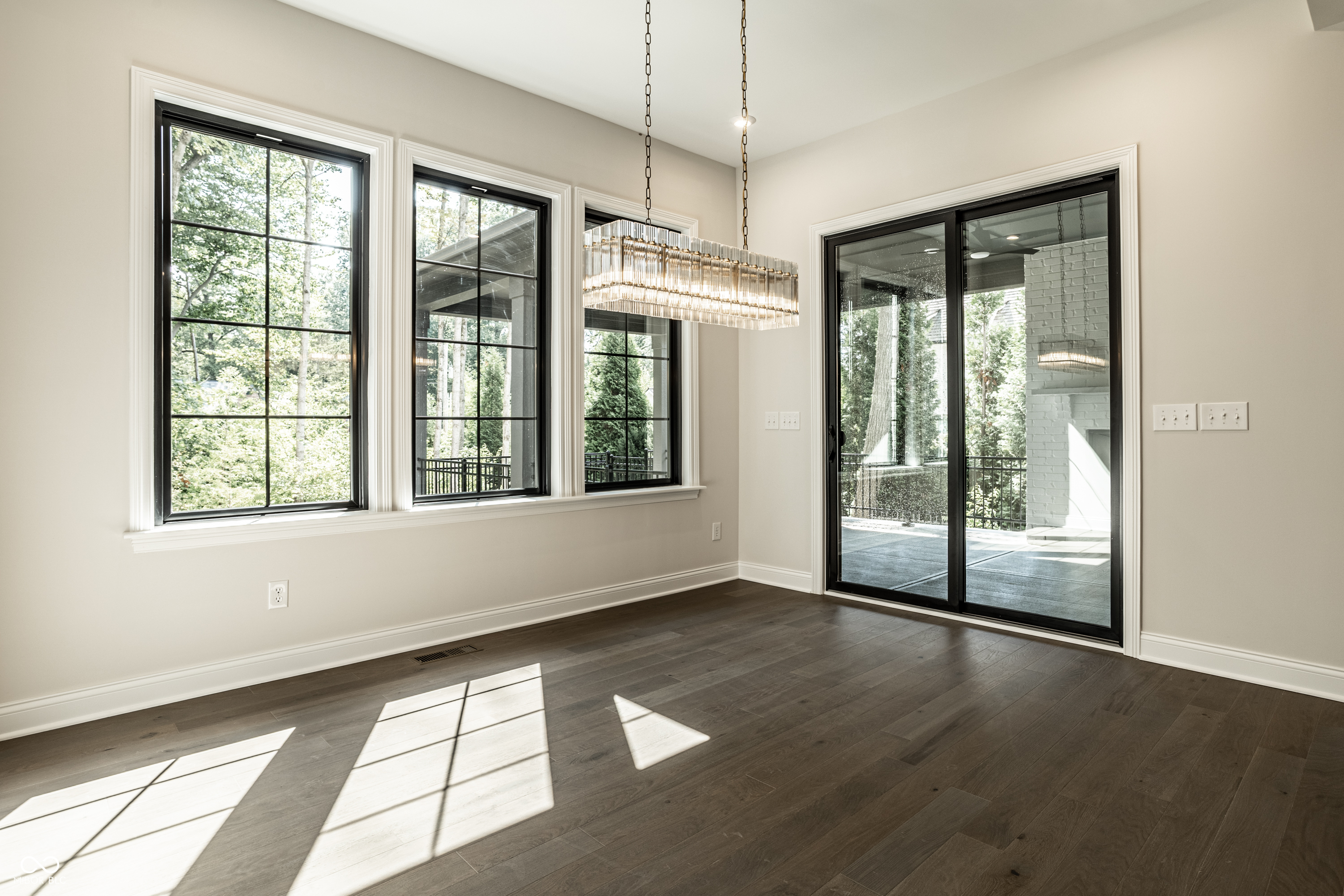 7629 Washington Boulevard