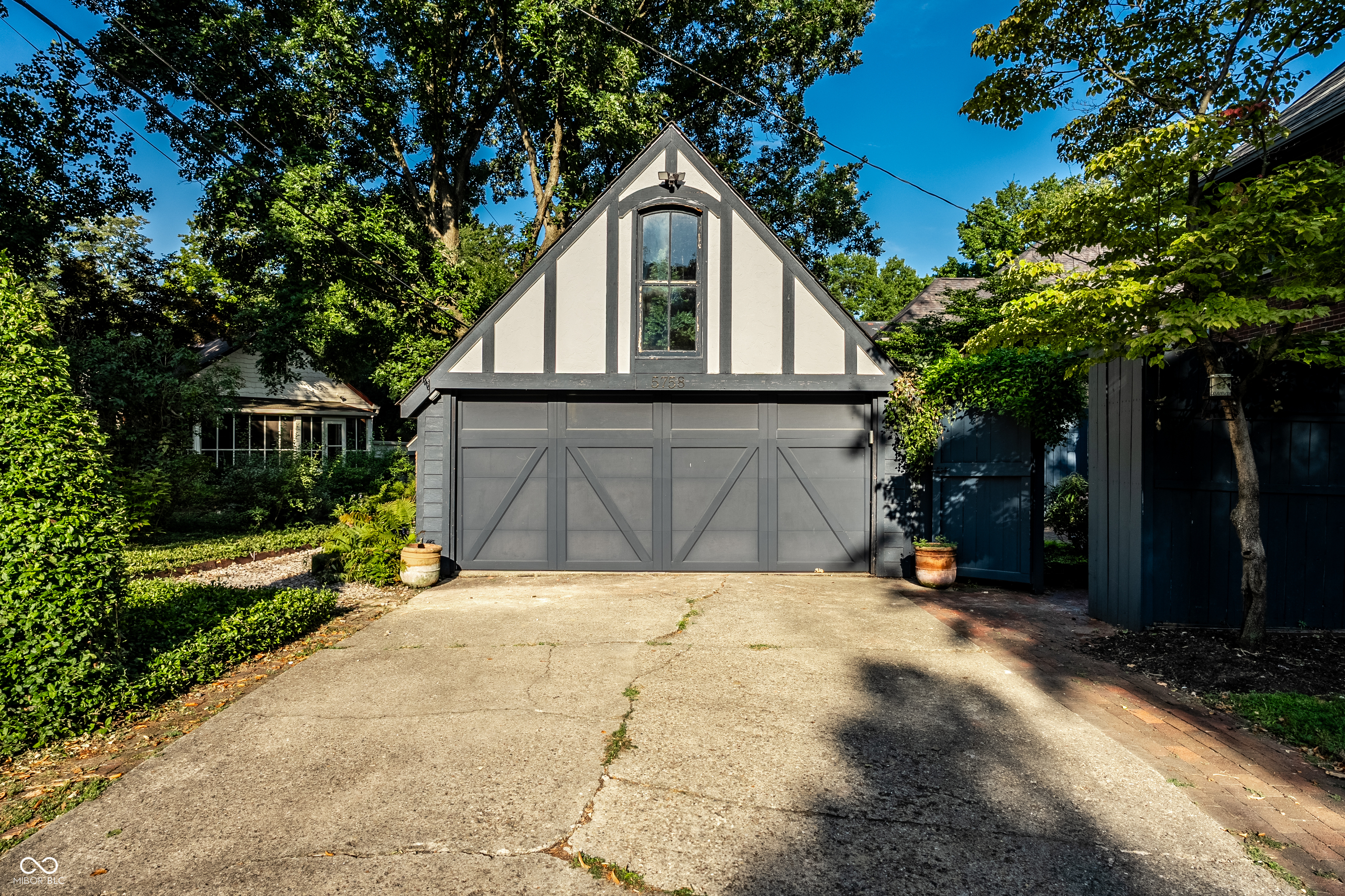 5758 Wildwood Avenue