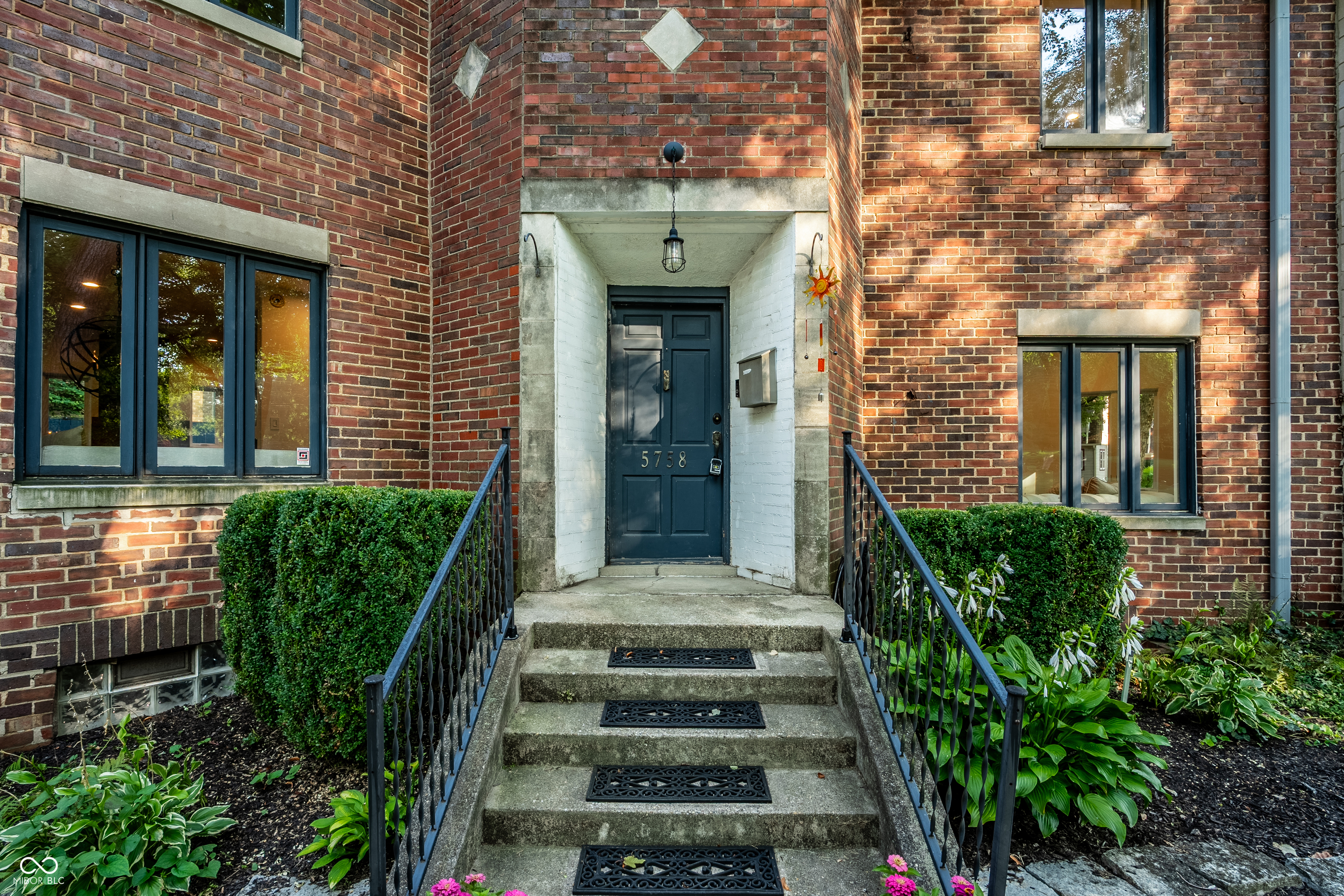 5758 Wildwood Avenue