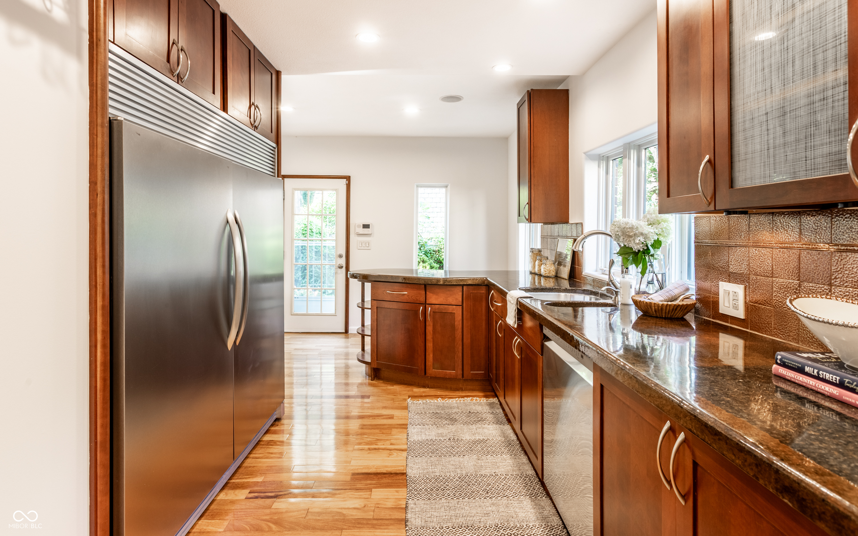 5758 Wildwood Avenue