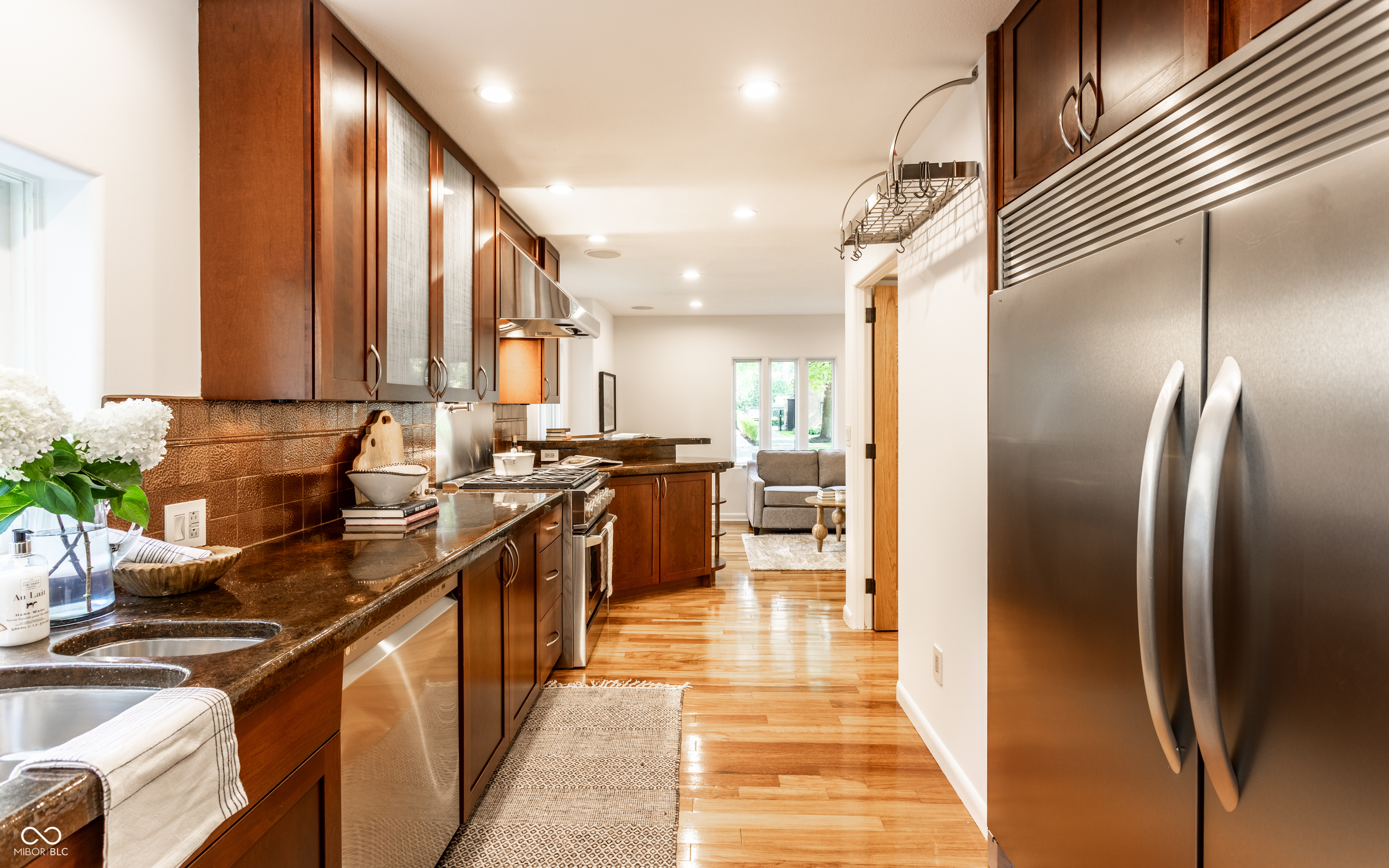 5758 Wildwood Avenue