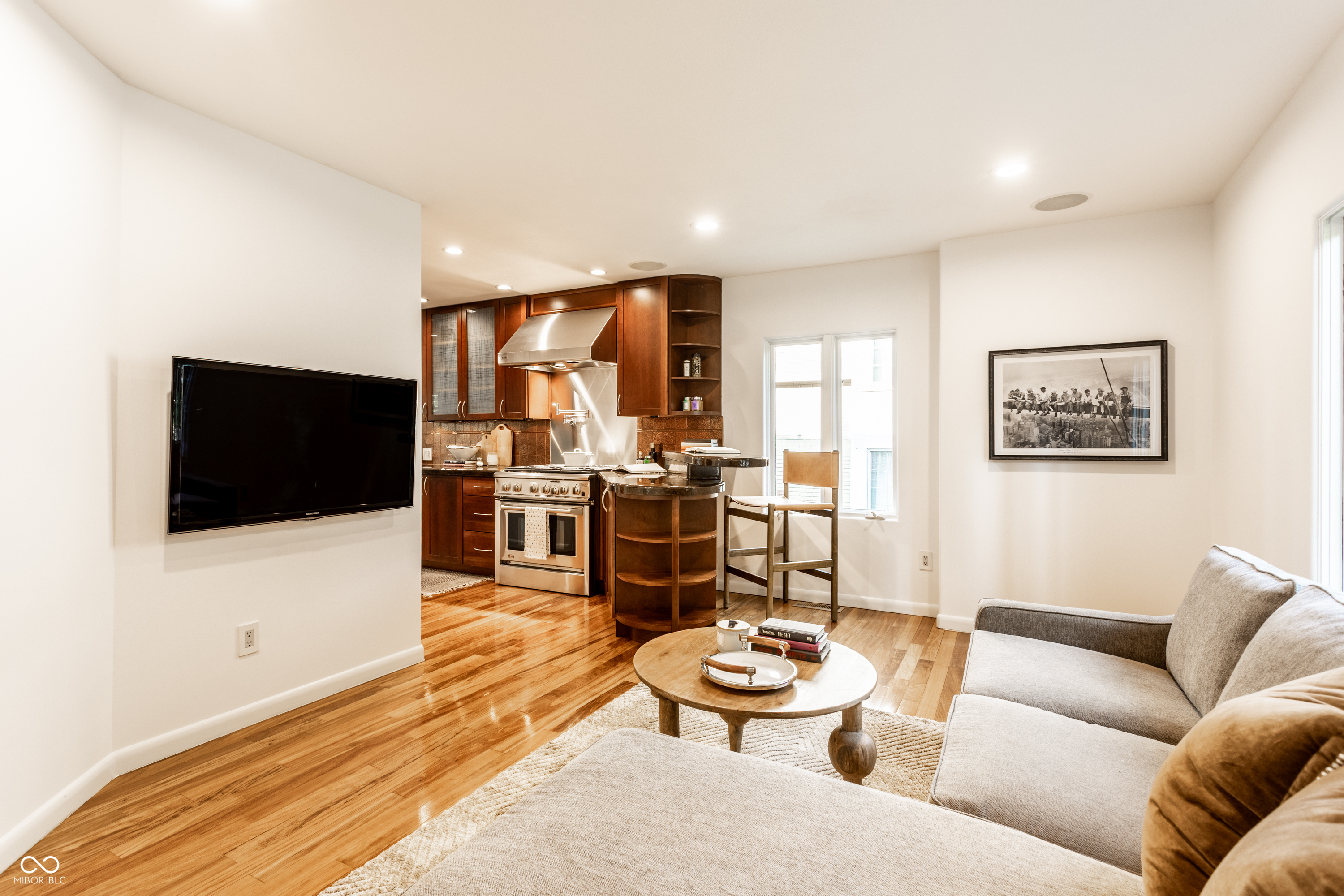 5758 Wildwood Avenue