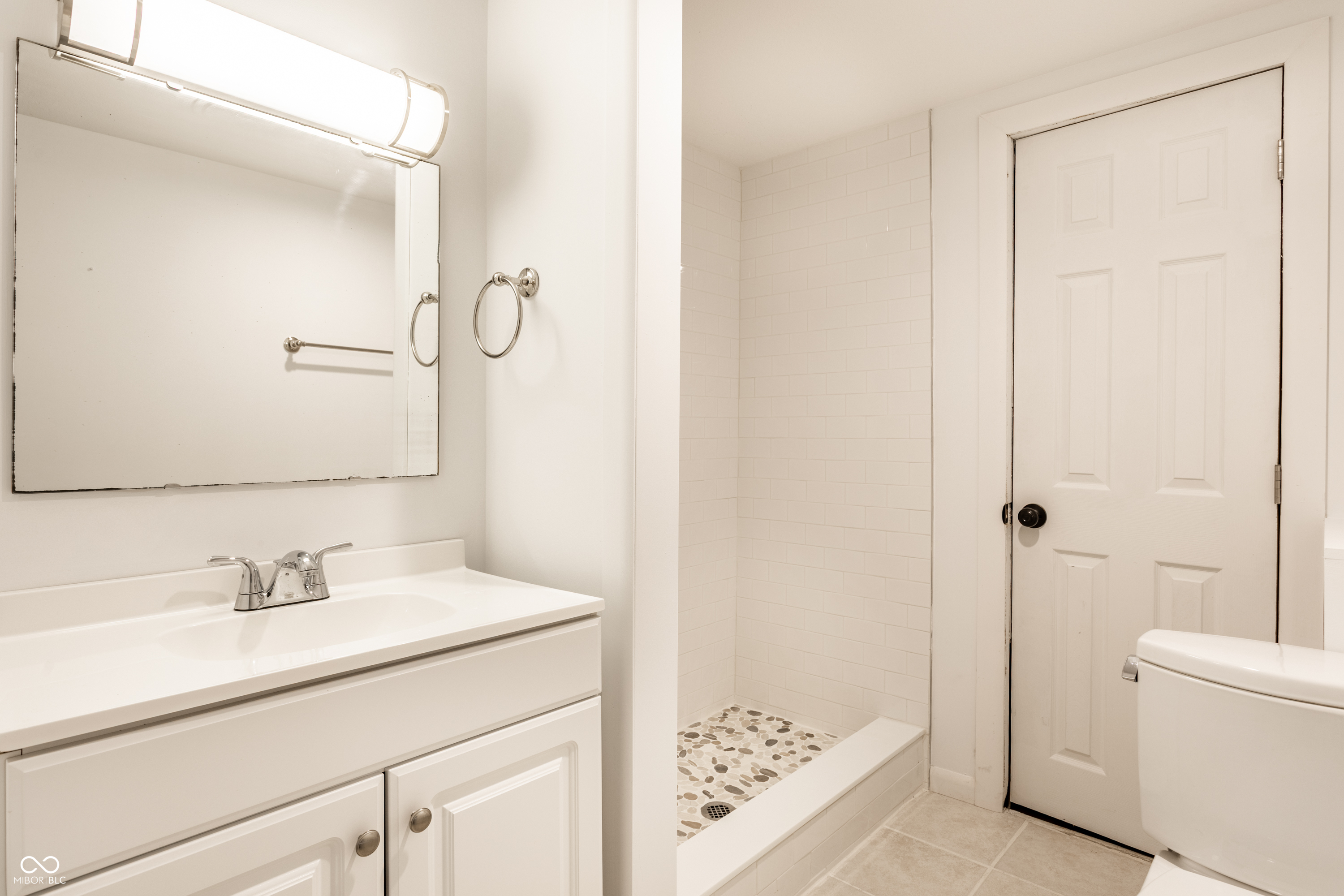 5758 Wildwood Avenue