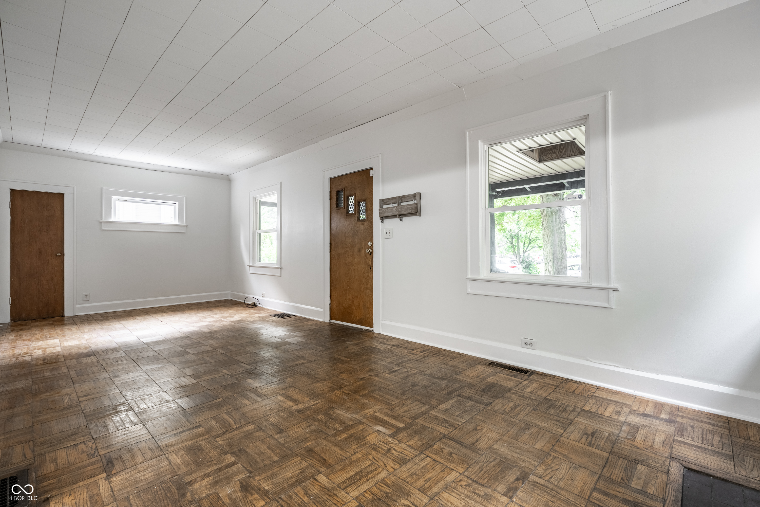 4658 Hinesley Avenue