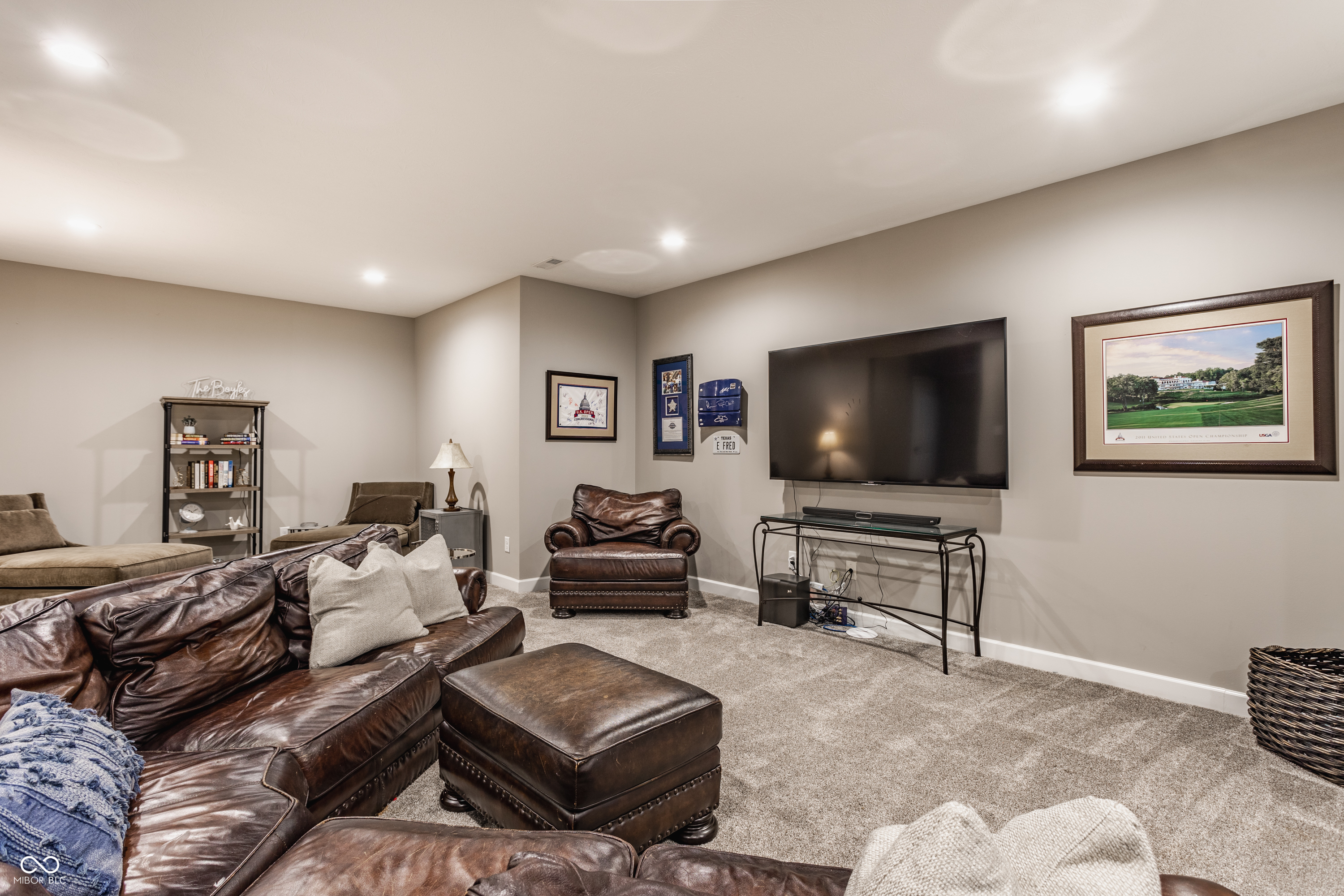 10440 Vermillion Drive