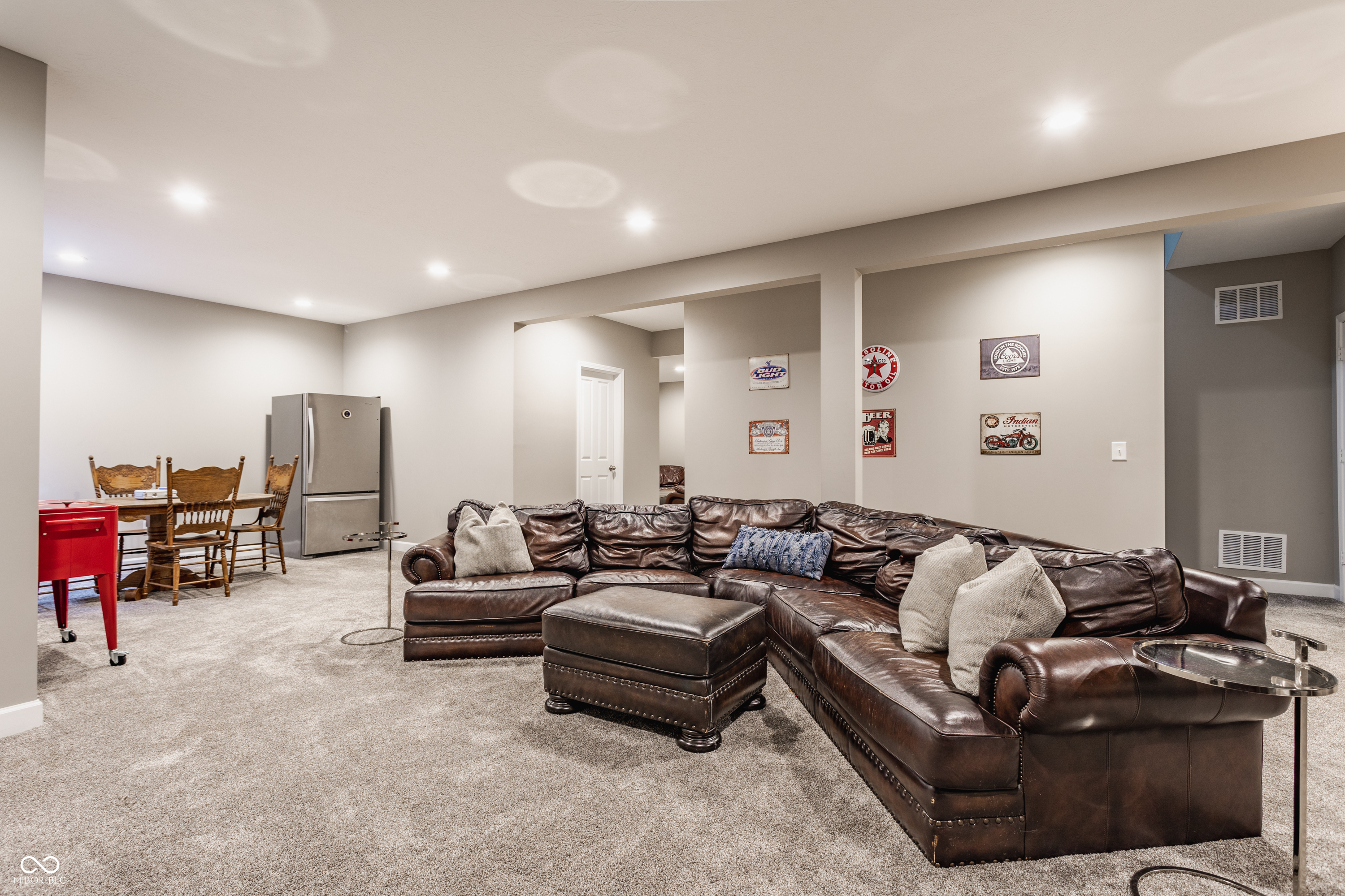 10440 Vermillion Drive