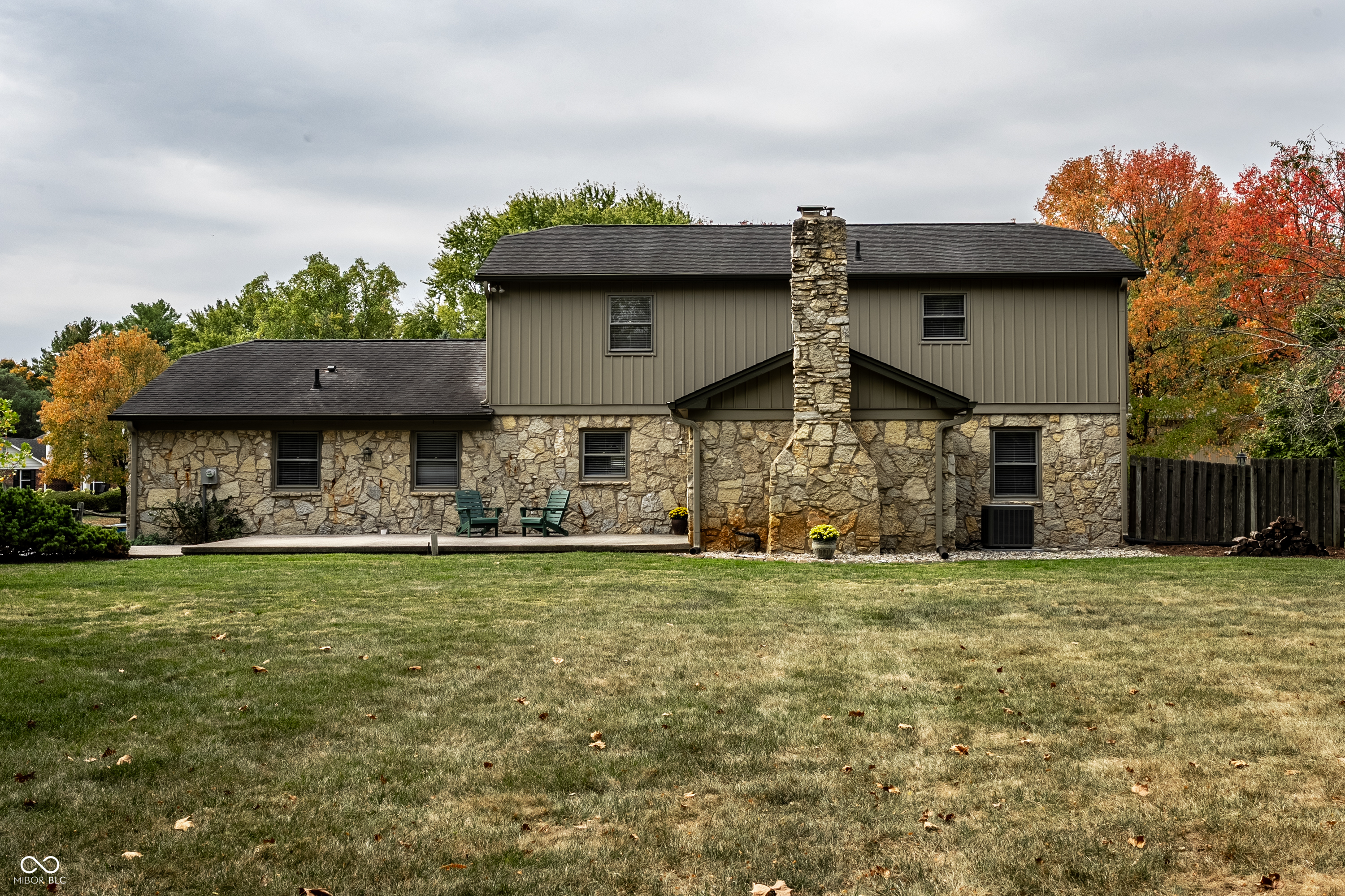 10819 E Lakeshore Drive
