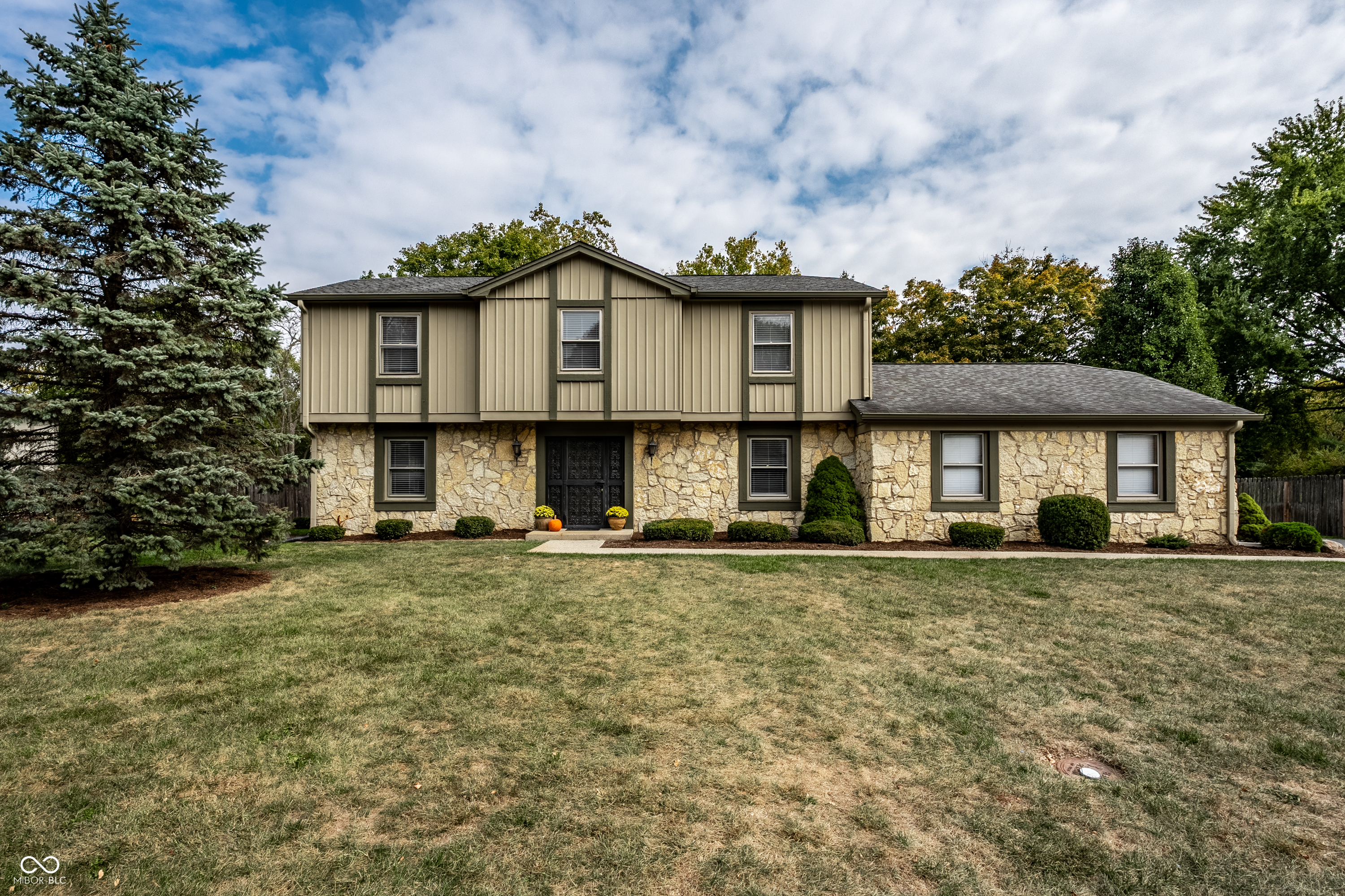 10819 E Lakeshore Drive