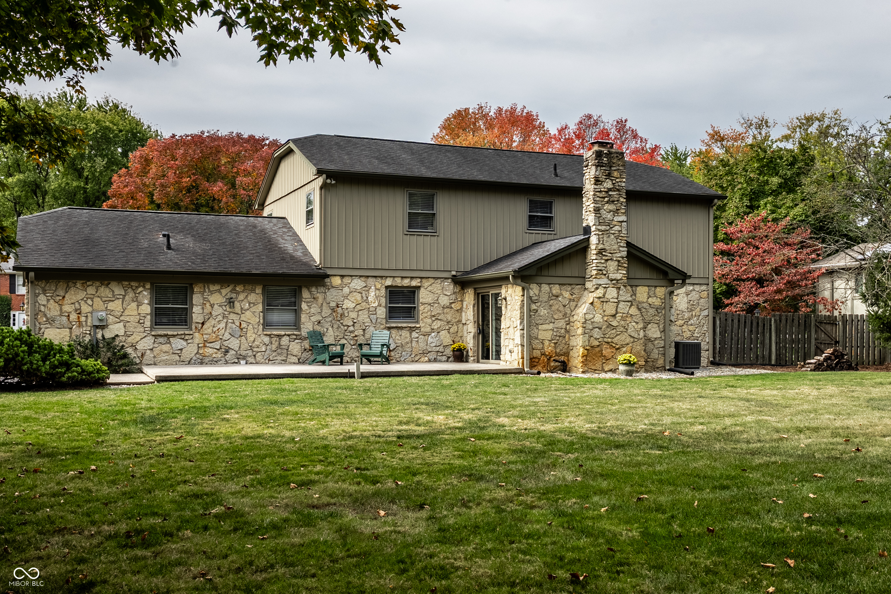10819 E Lakeshore Drive