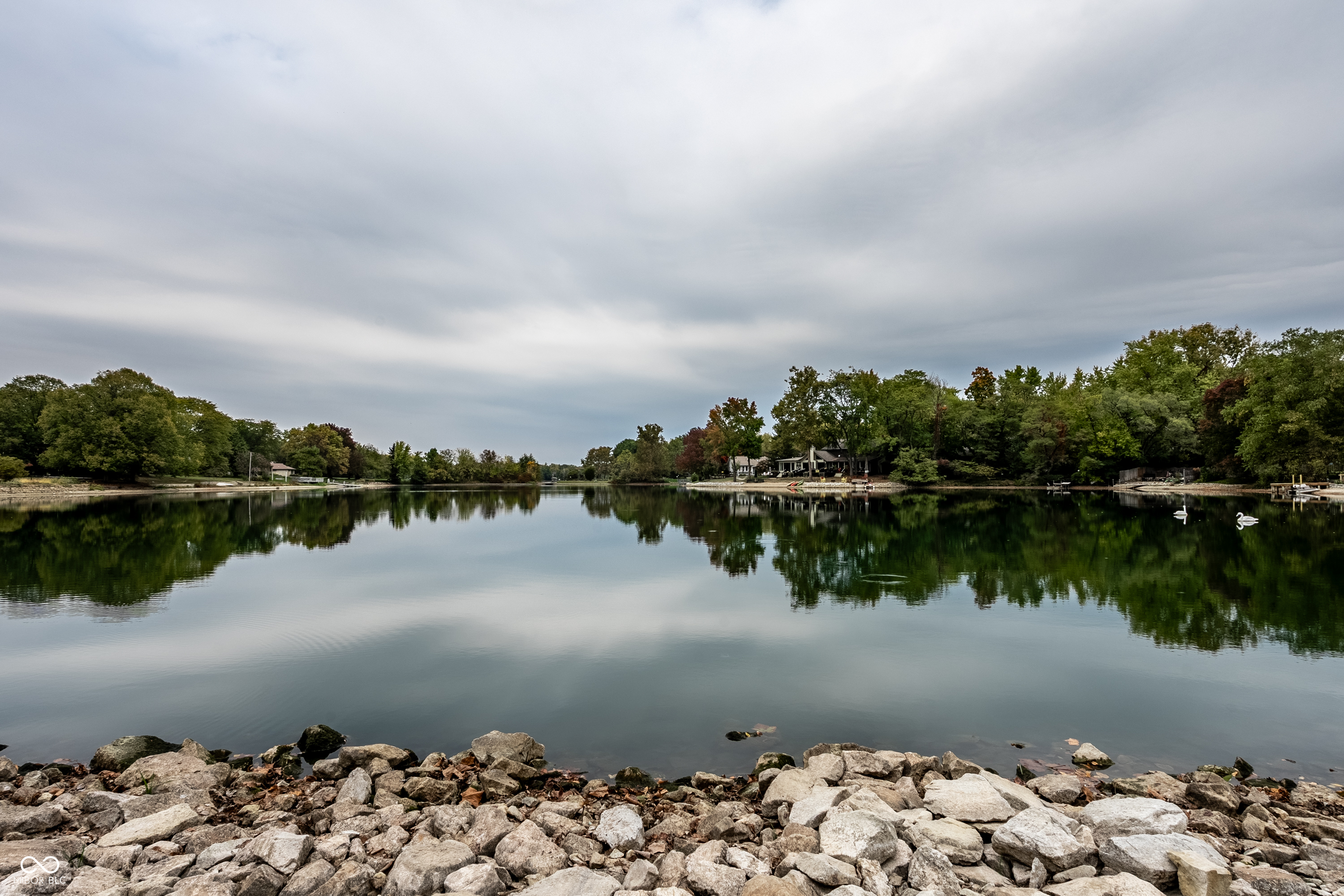 10819 E Lakeshore Drive