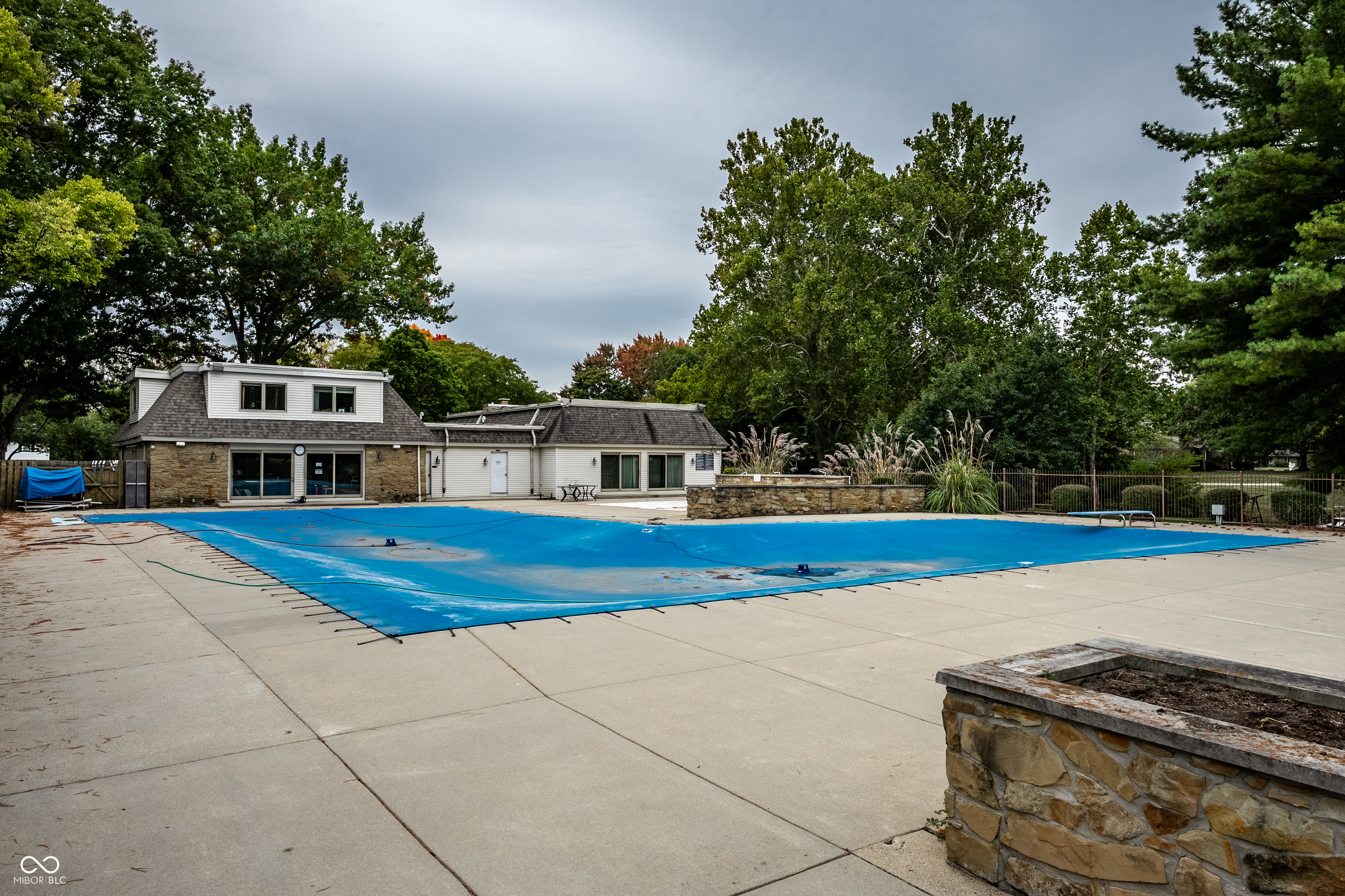 10819 E Lakeshore Drive
