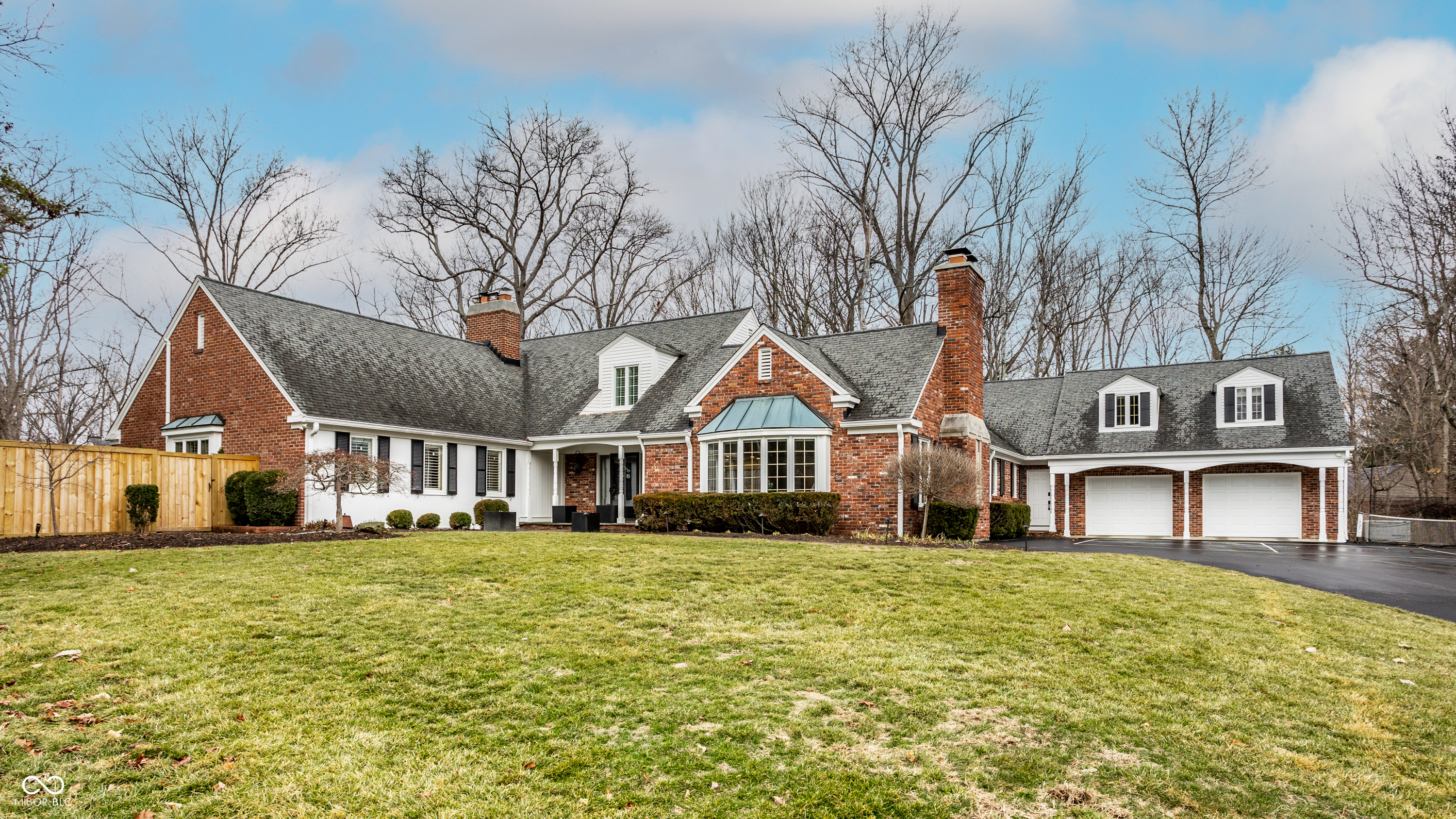 646 Somerset Drive W