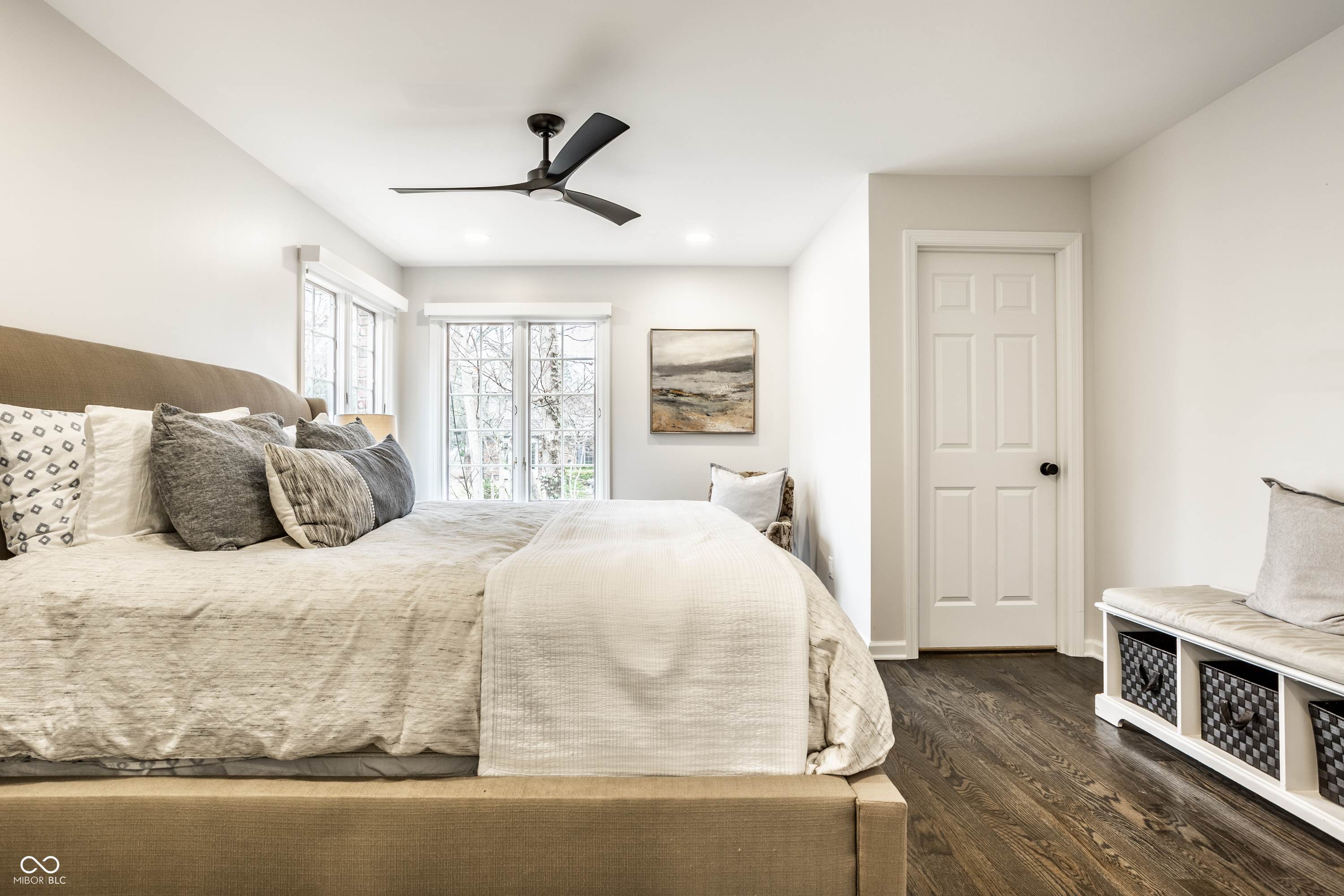 646 Somerset Drive W