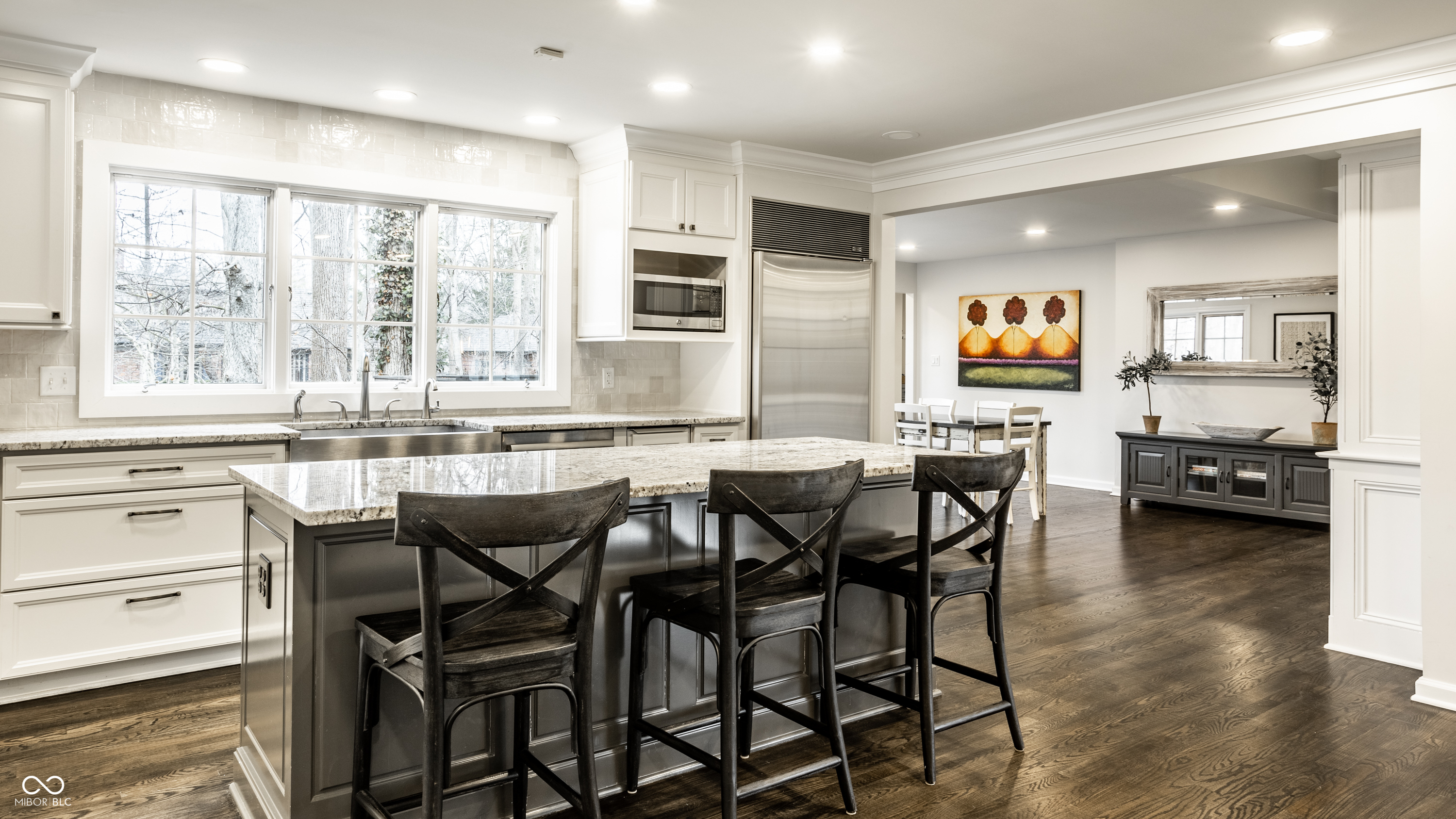 646 Somerset Drive W