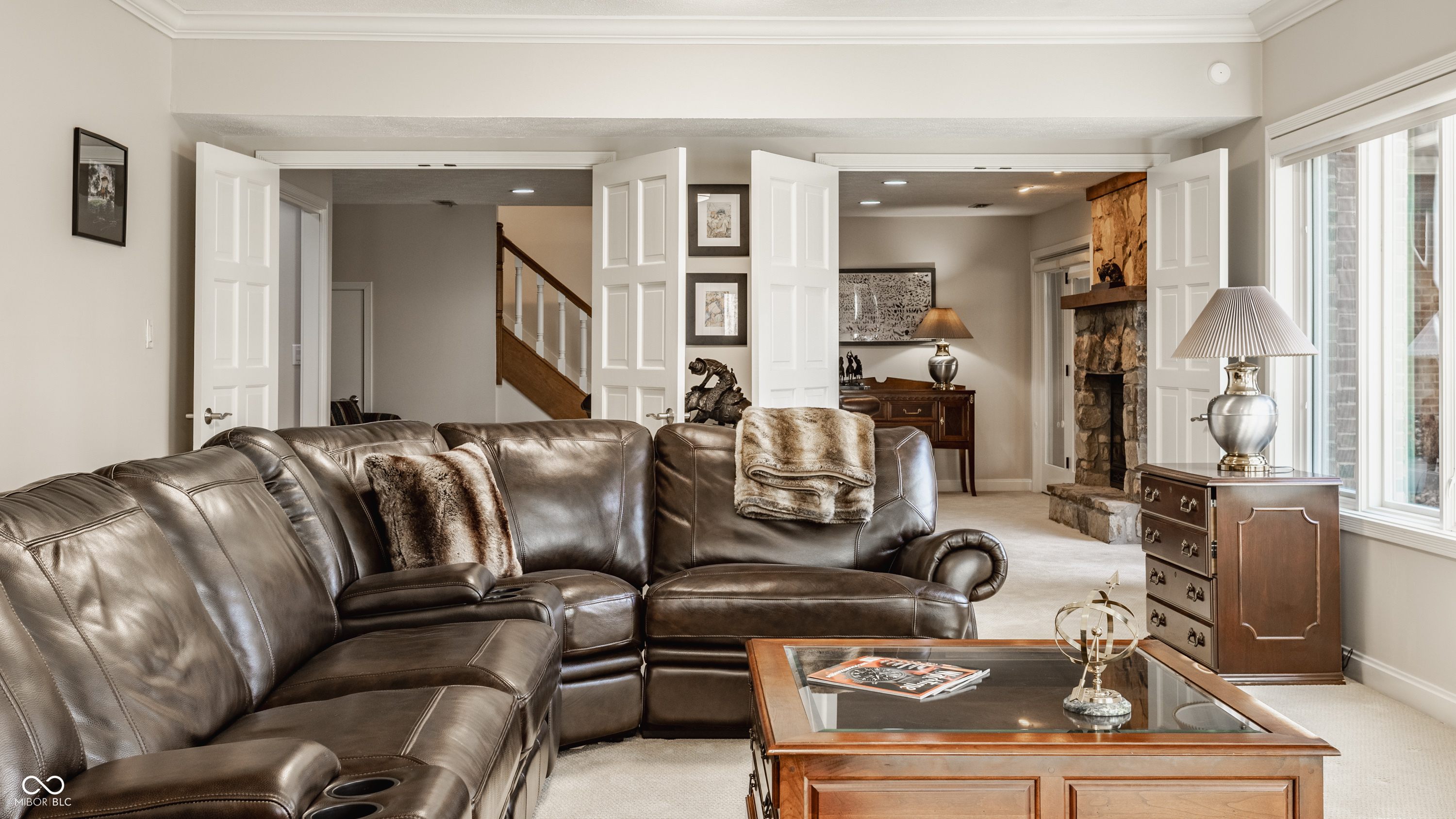 8613 Seaward Lane