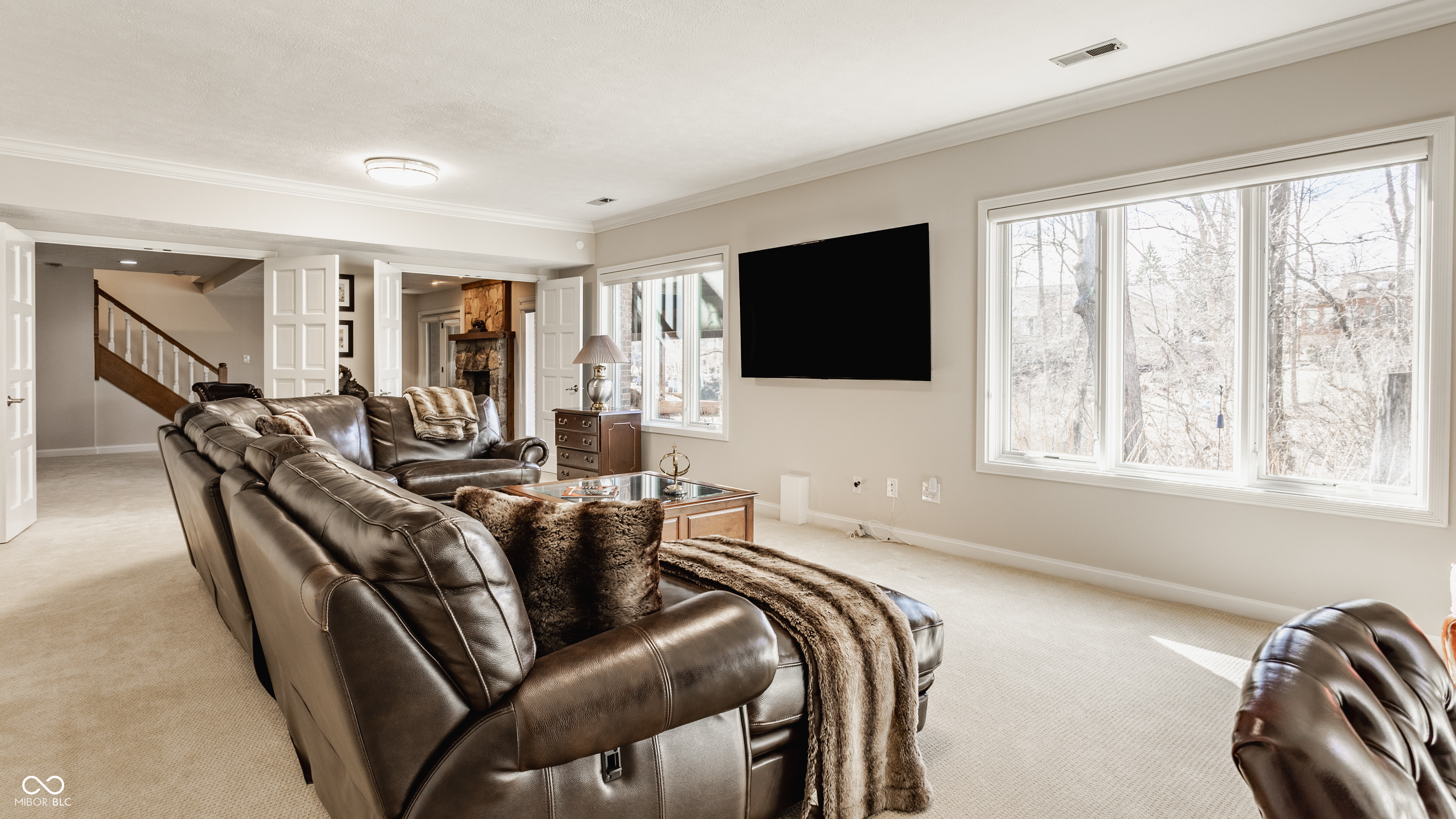 8613 Seaward Lane