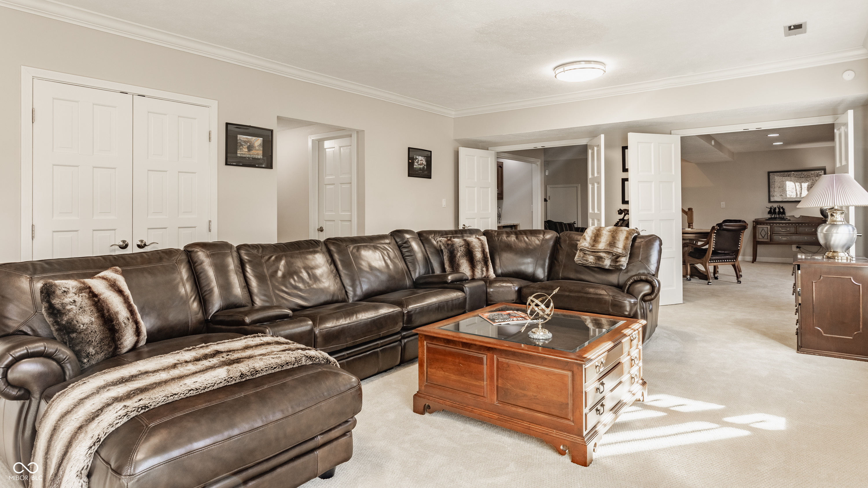 8613 Seaward Lane