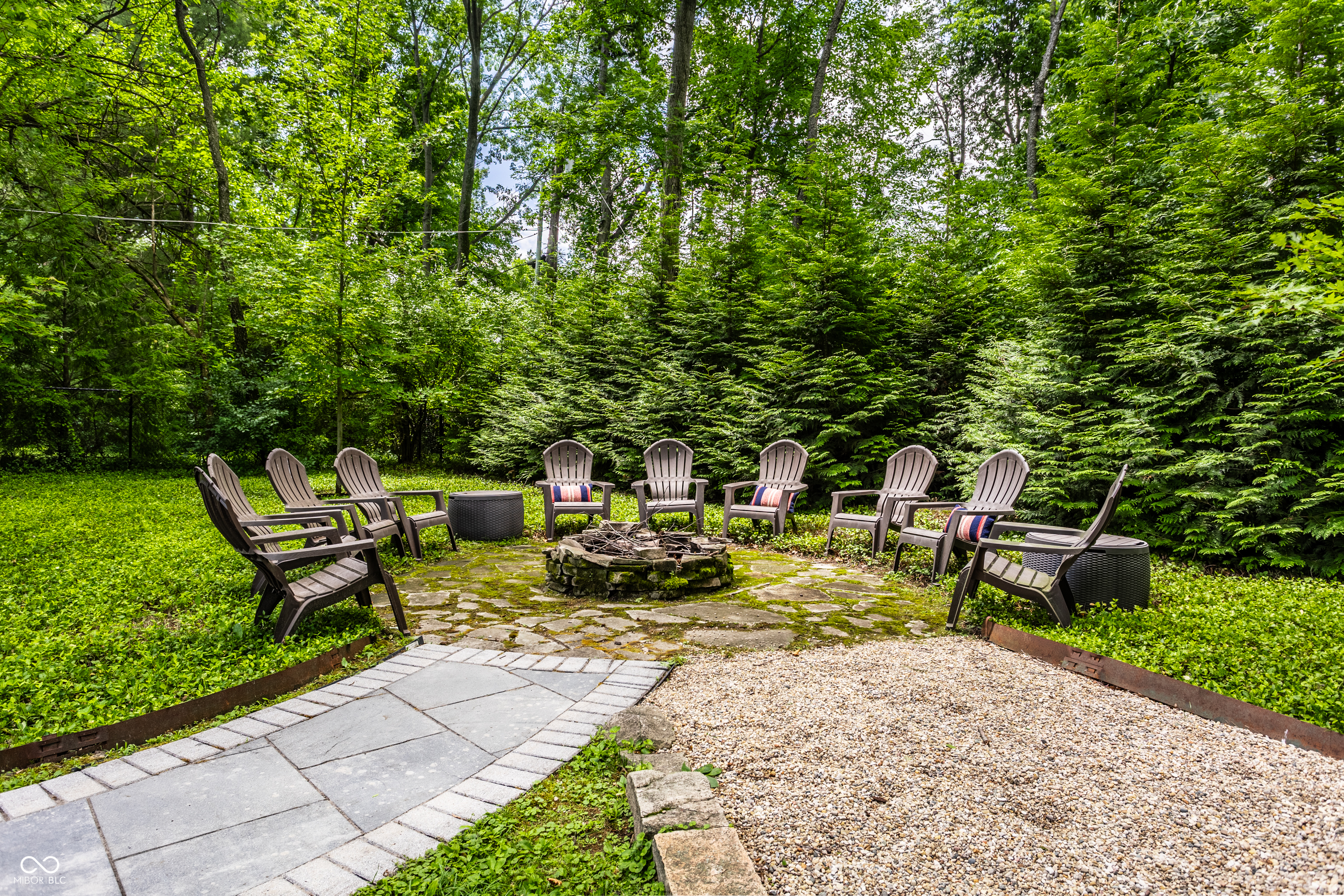 8114 Meadowbrook Drive