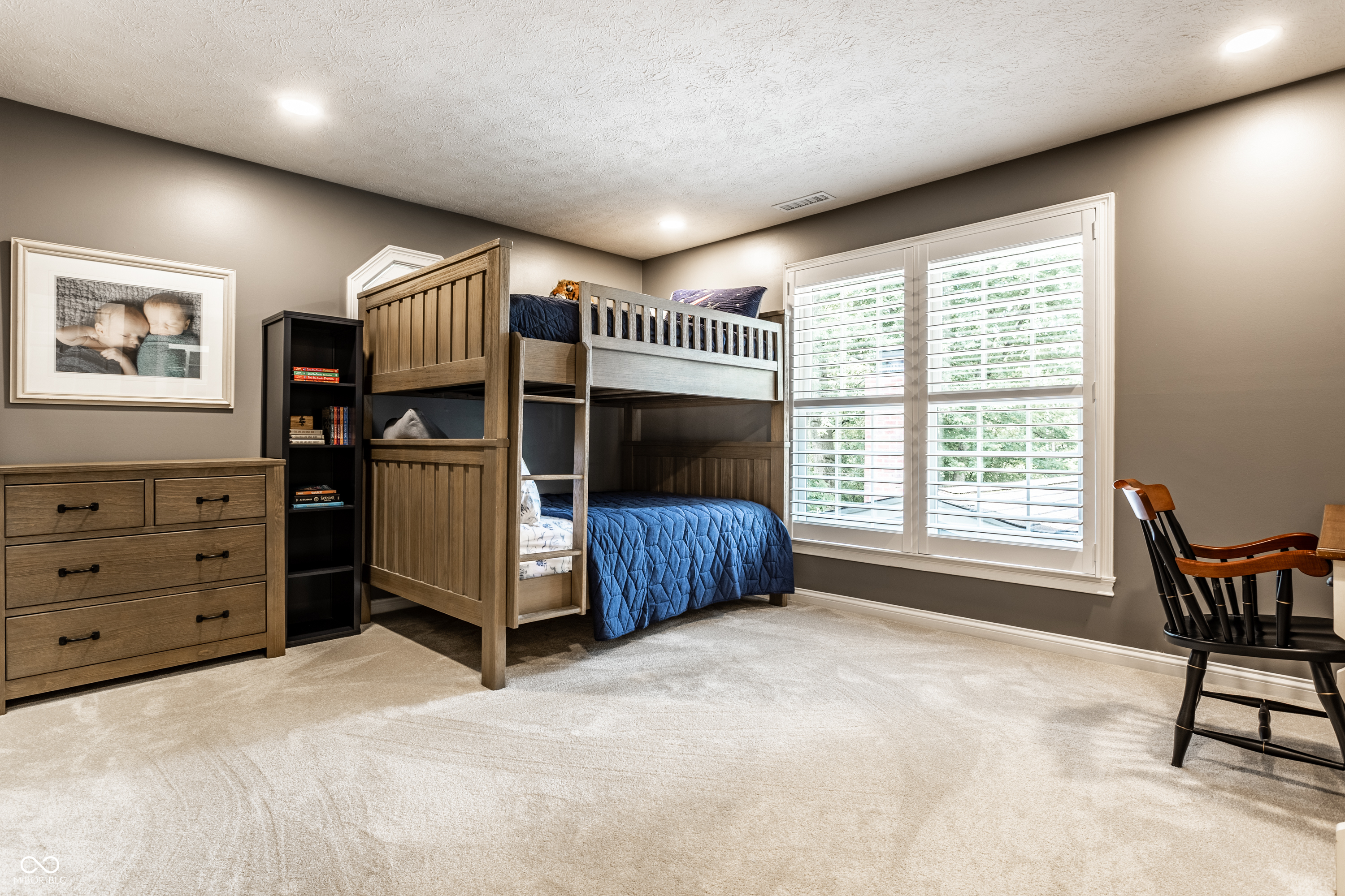 8114 Meadowbrook Drive