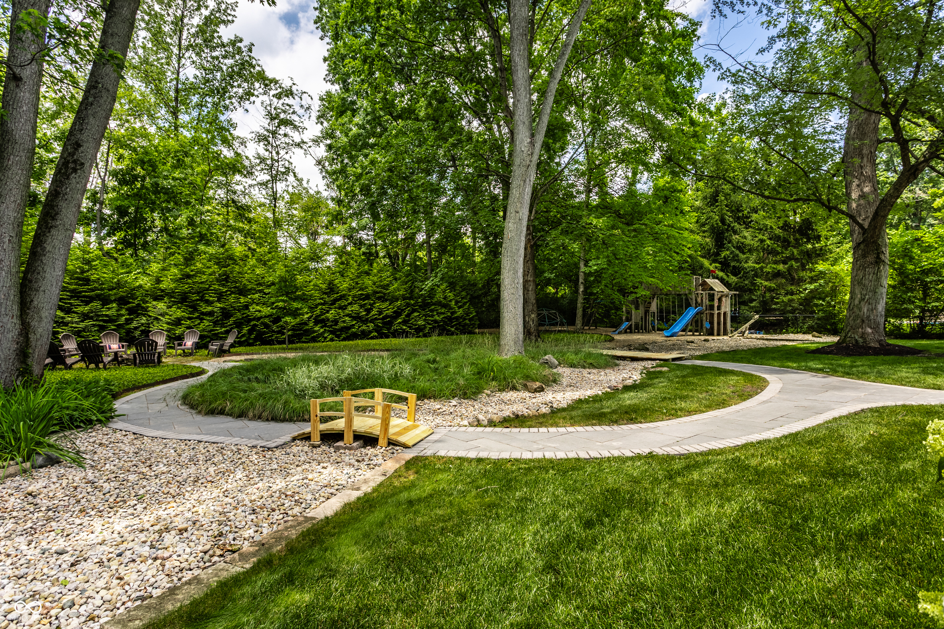 8114 Meadowbrook Drive