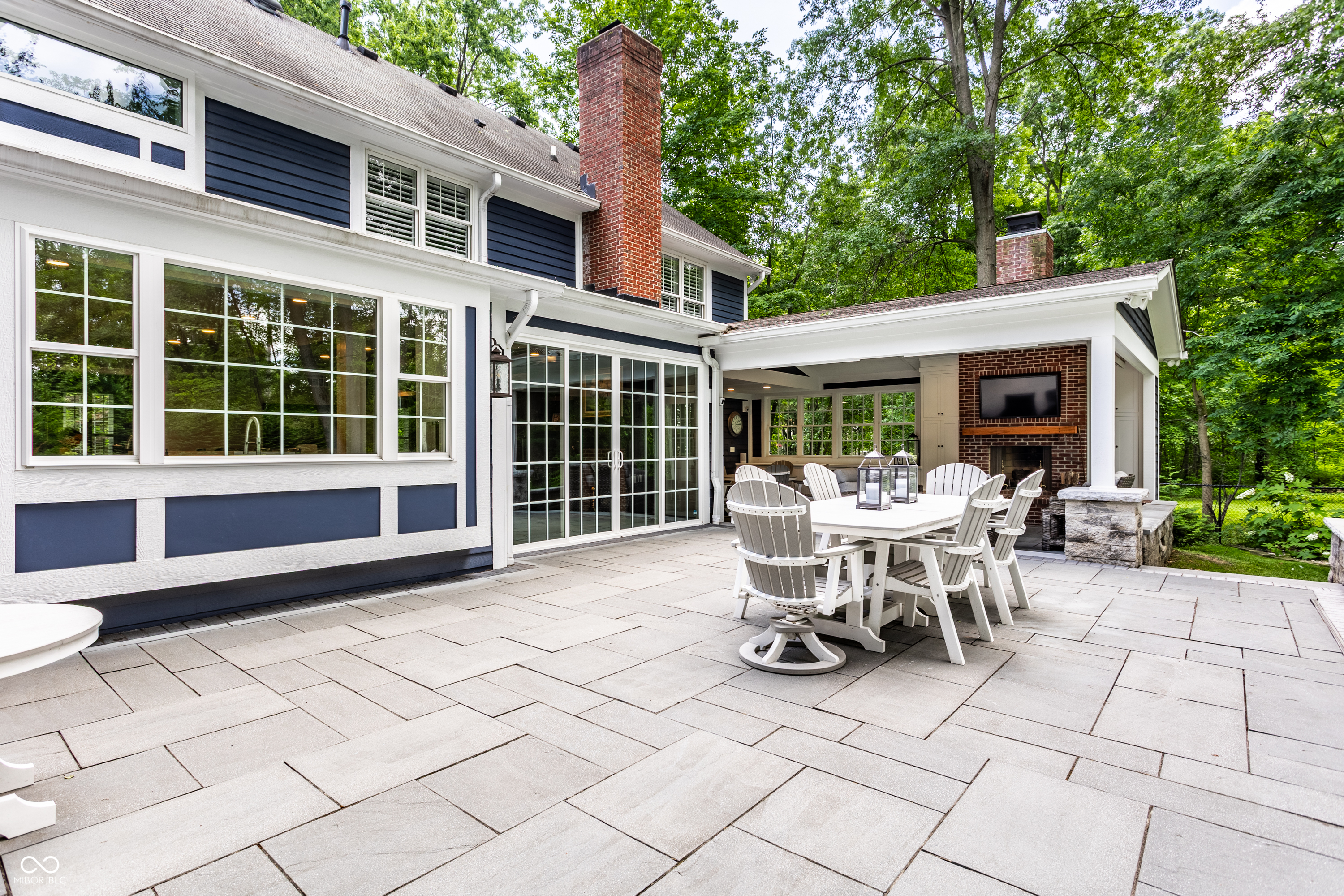 8114 Meadowbrook Drive
