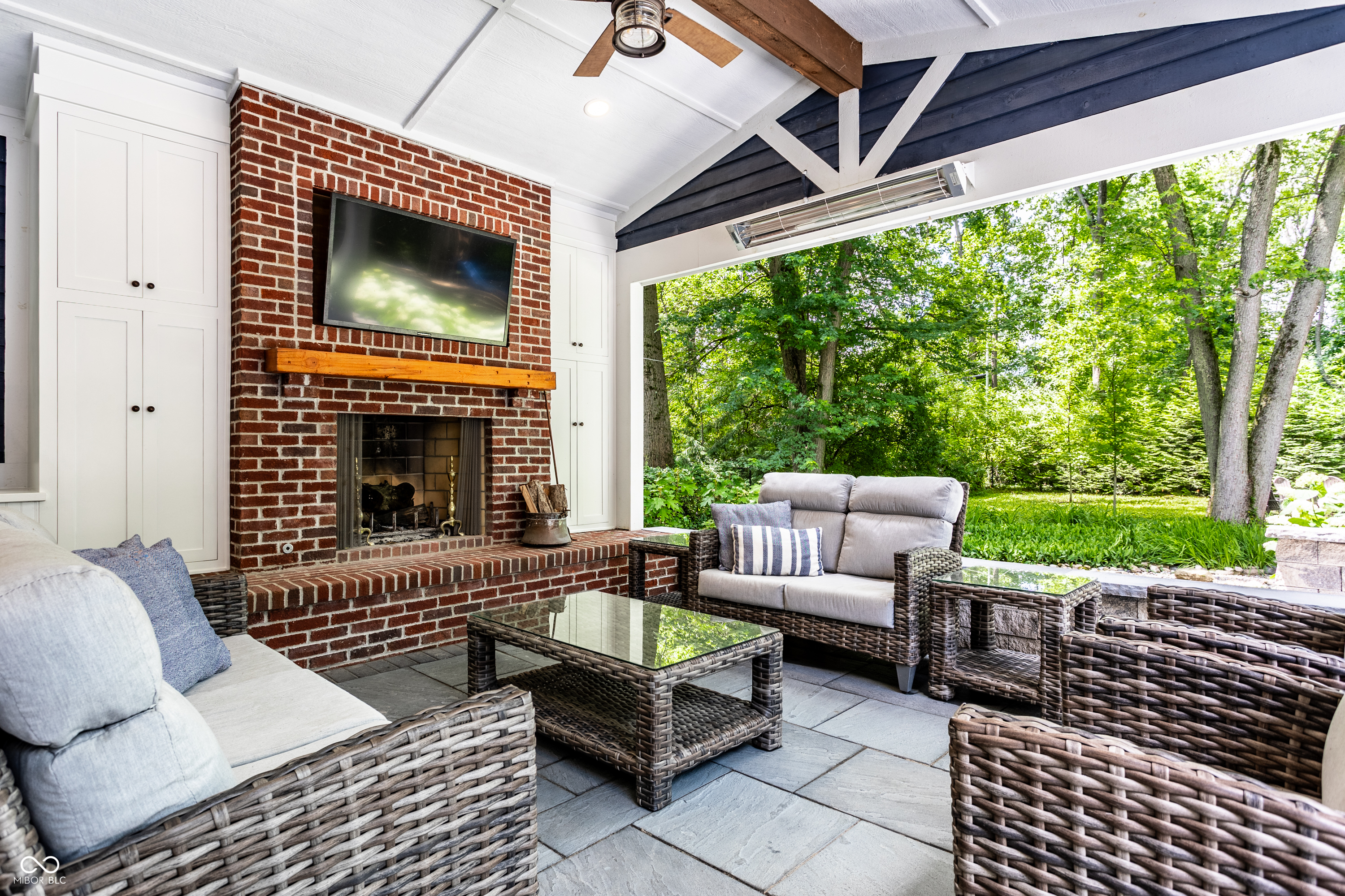 8114 Meadowbrook Drive