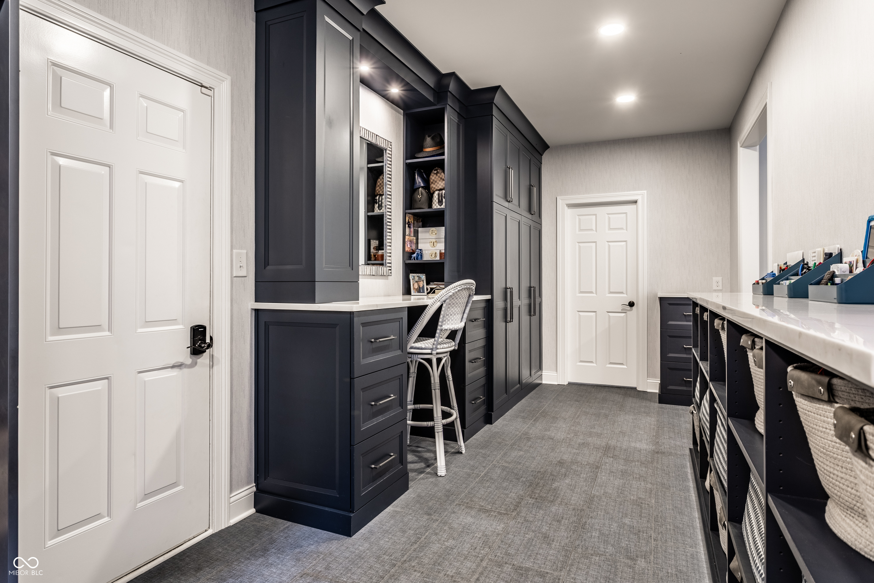 8114 Meadowbrook Drive