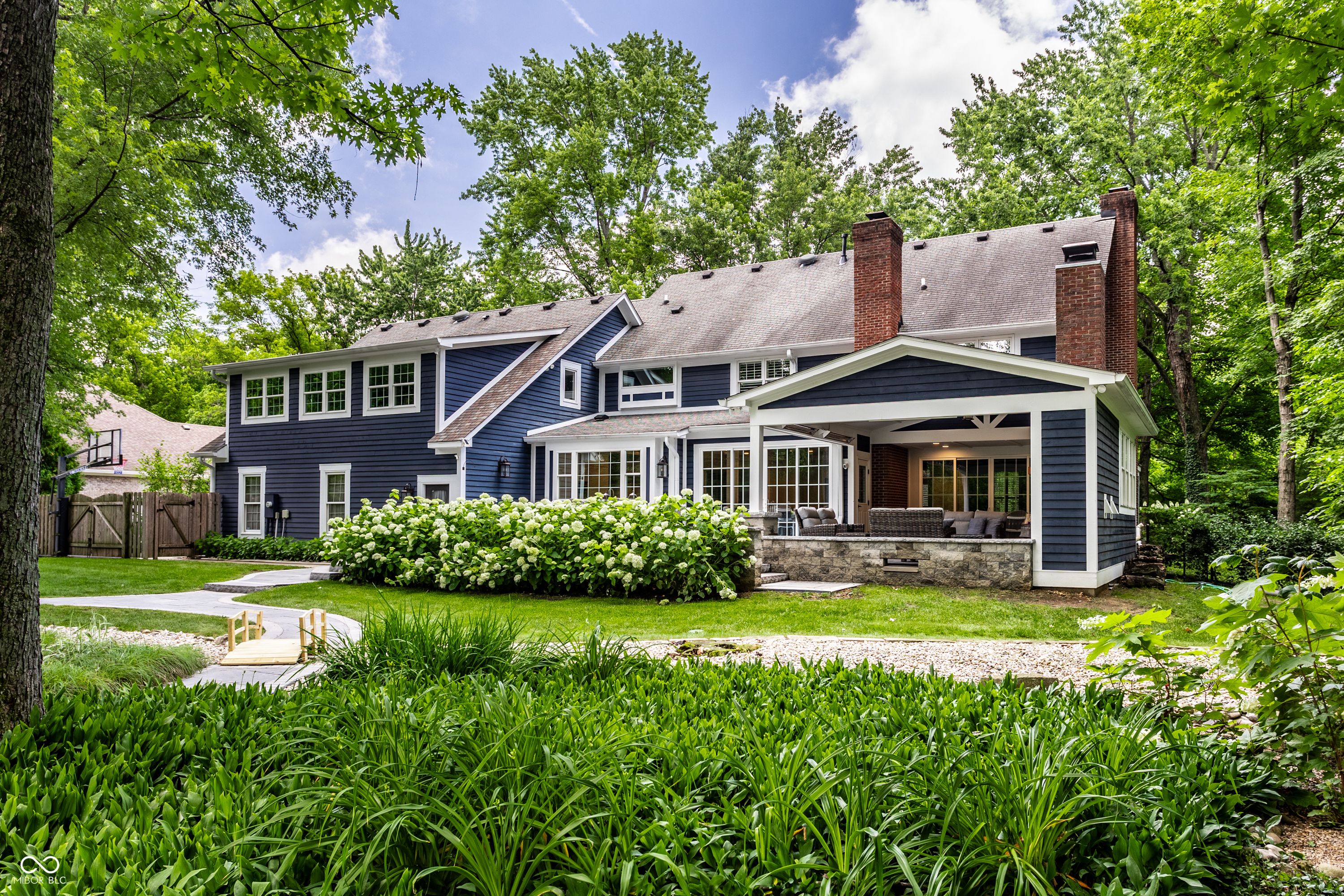 8114 Meadowbrook Drive