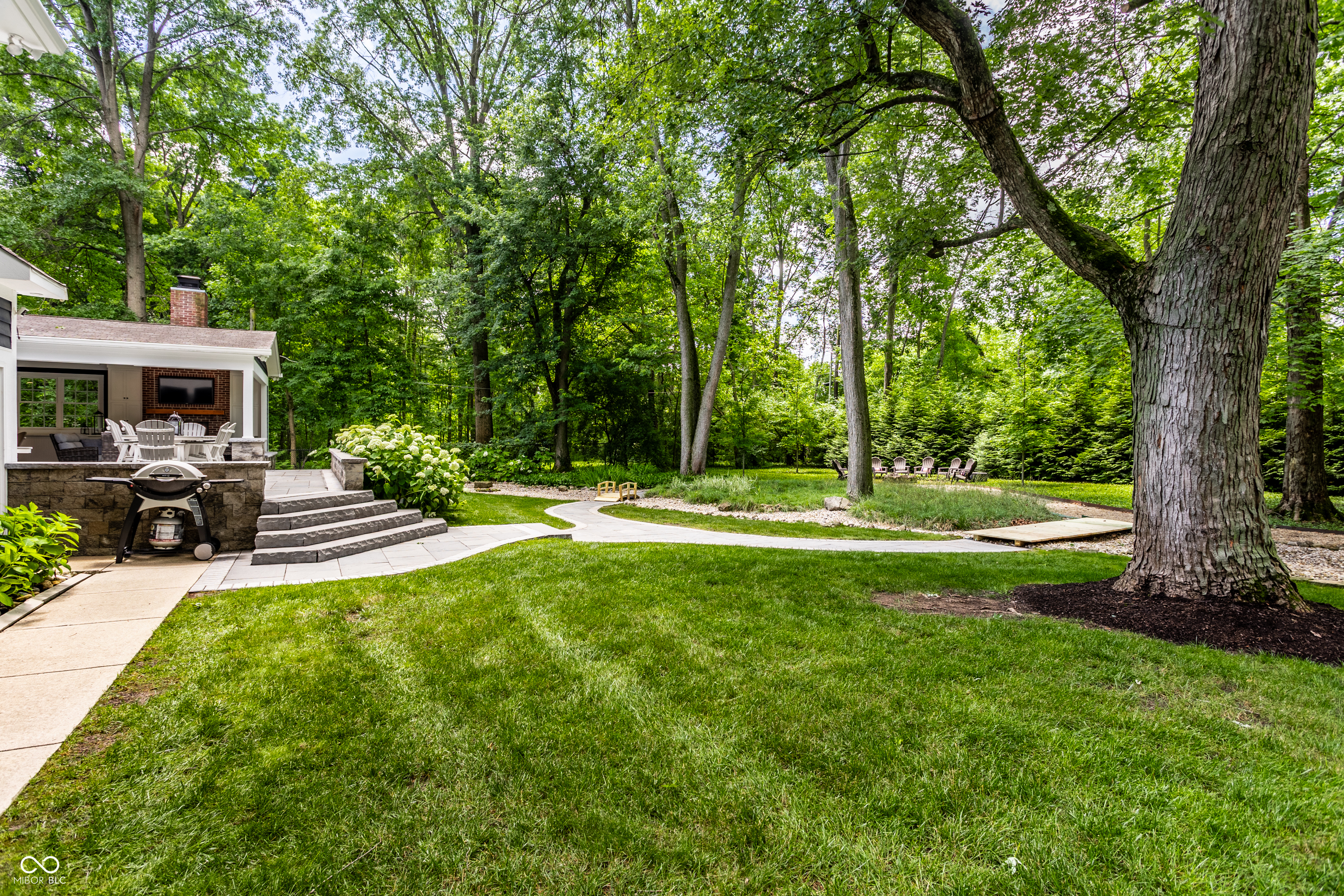 8114 Meadowbrook Drive