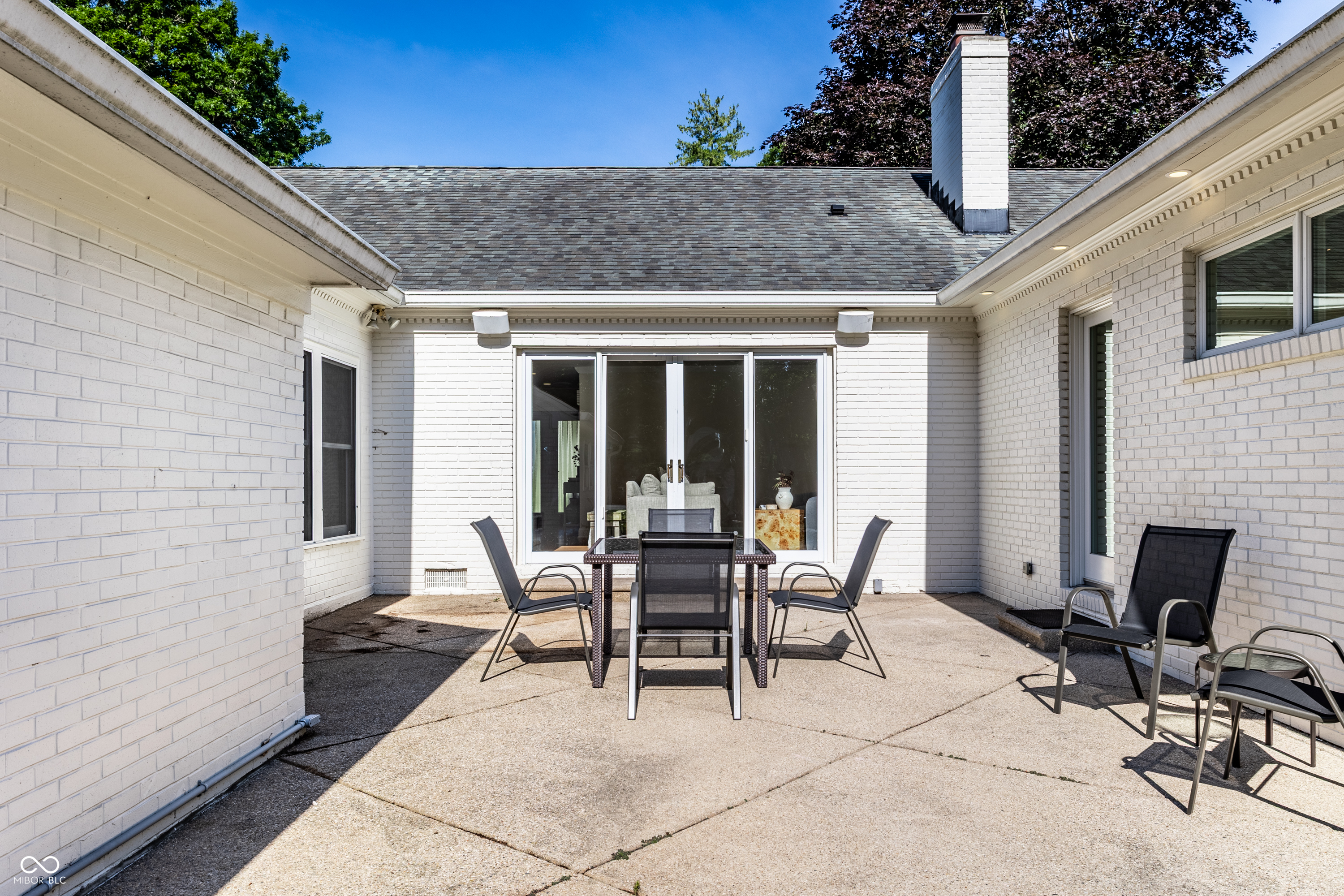 7265 N Illinois Street