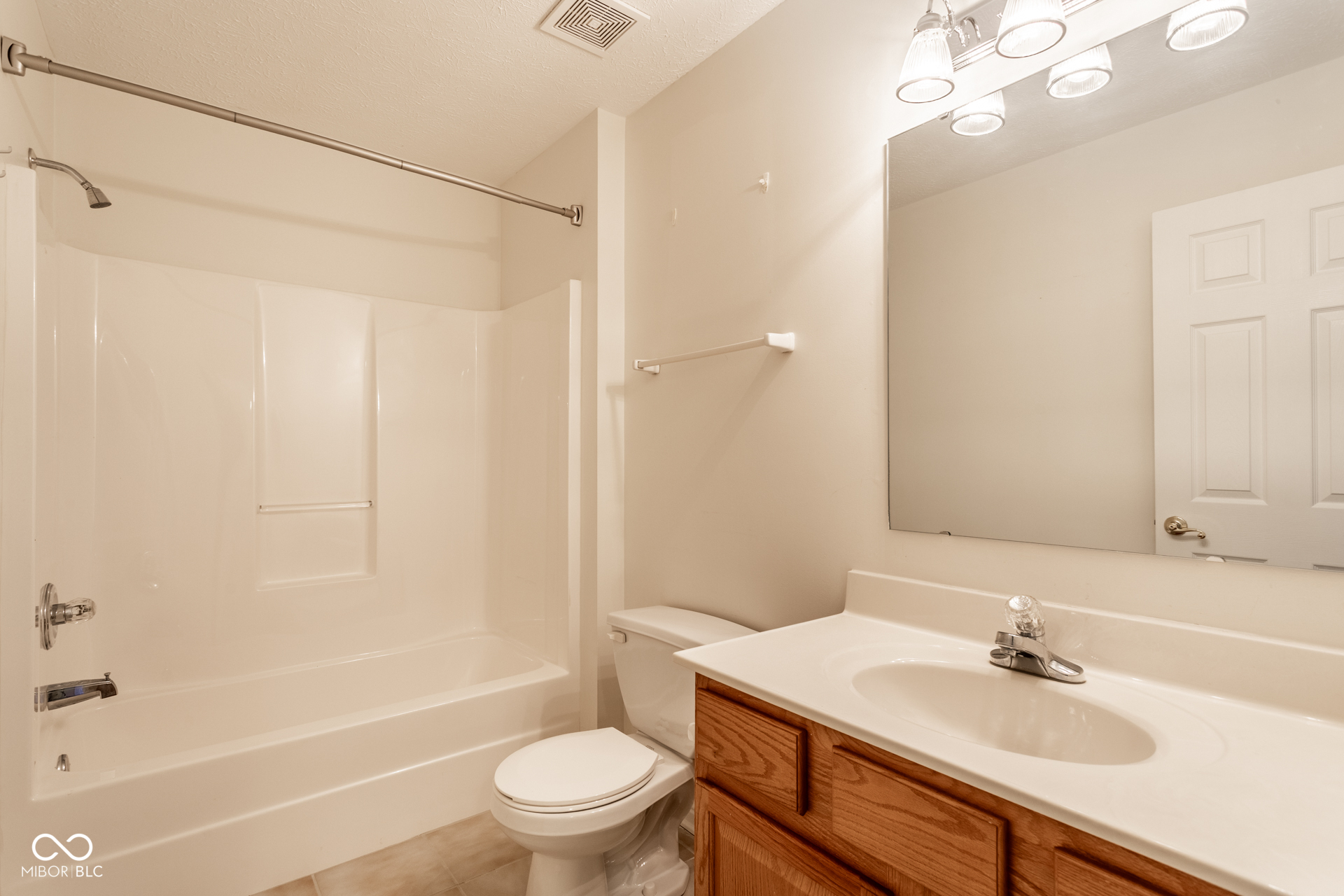 6886 Park Square Drive Unit: C