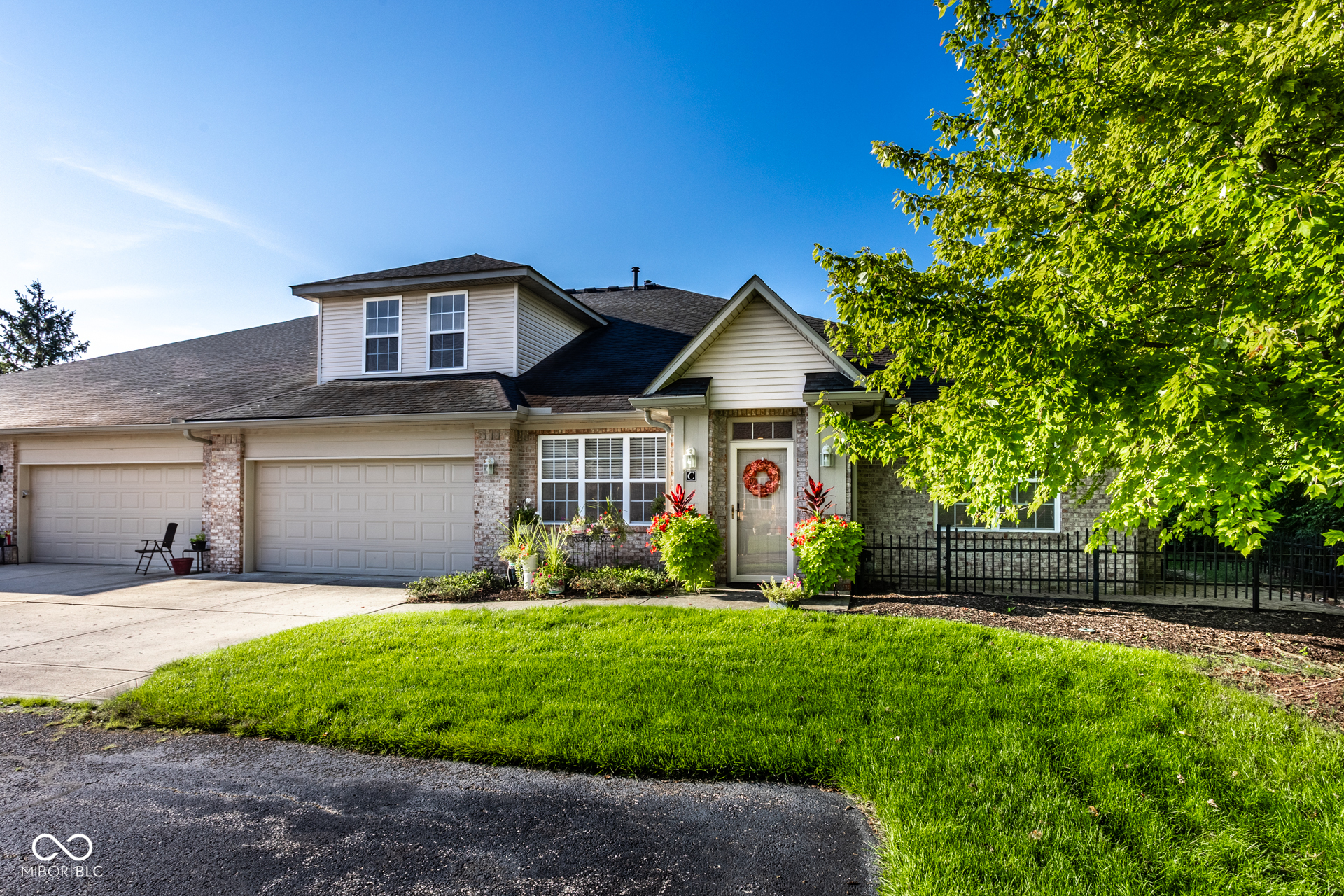 6886 Park Square Drive Unit: C