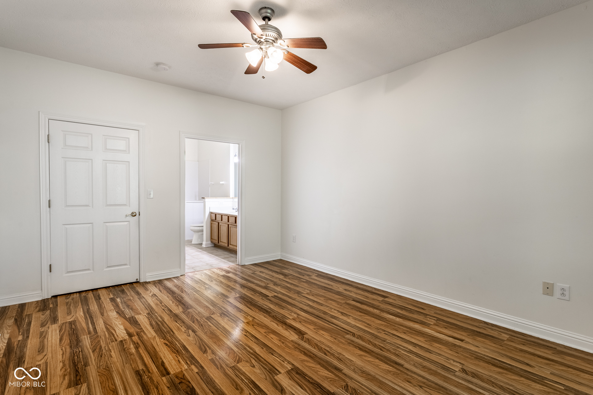 6886 Park Square Drive Unit: C