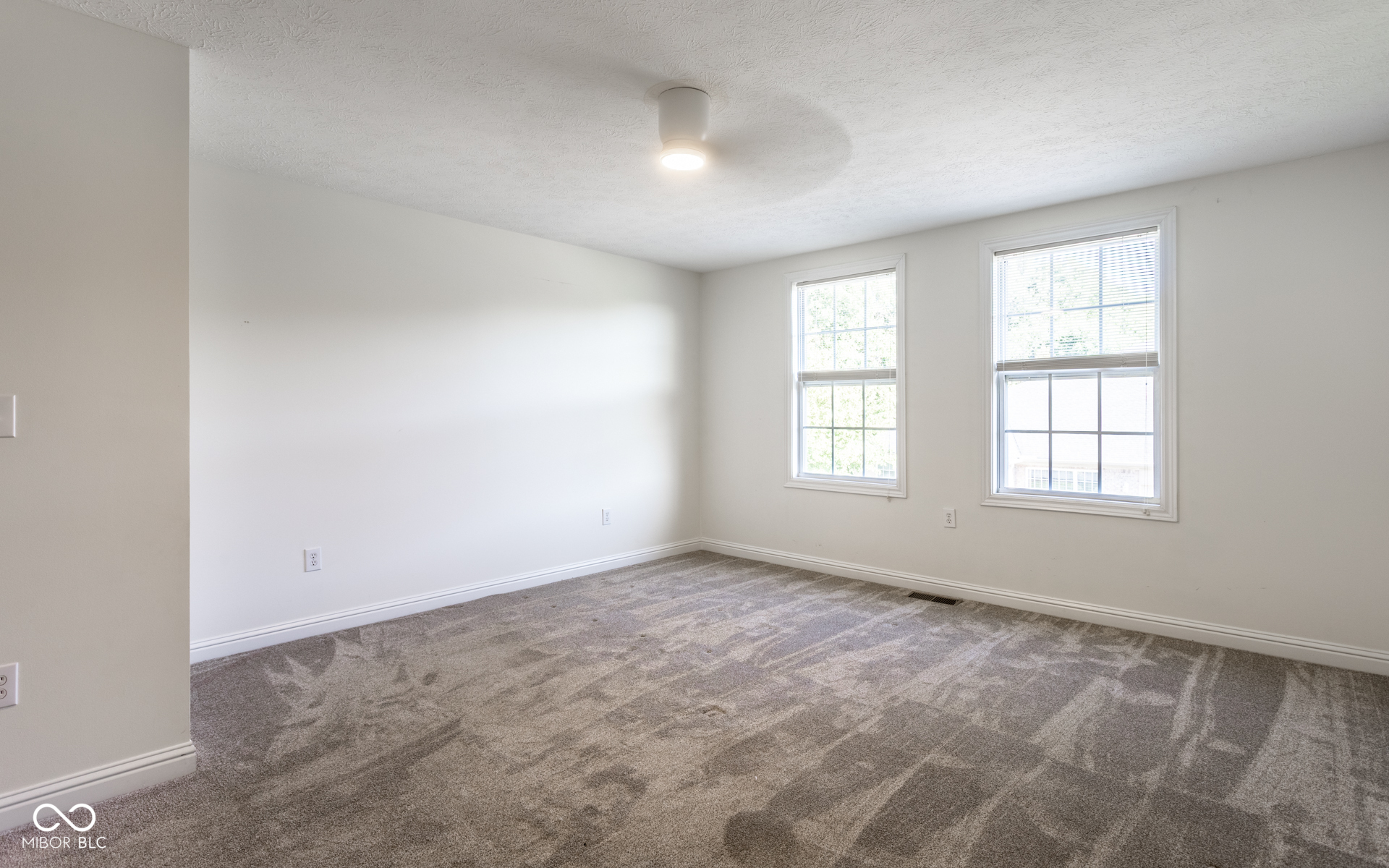 6886 Park Square Drive Unit: C