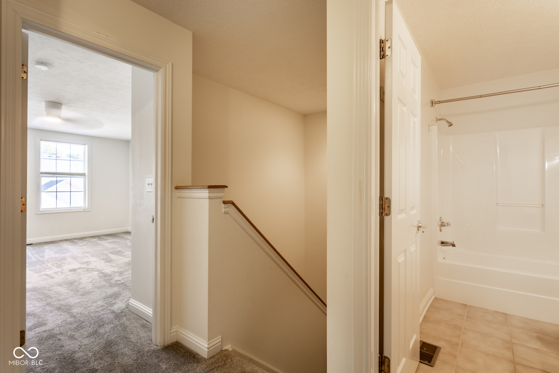 6886 Park Square Drive Unit: C