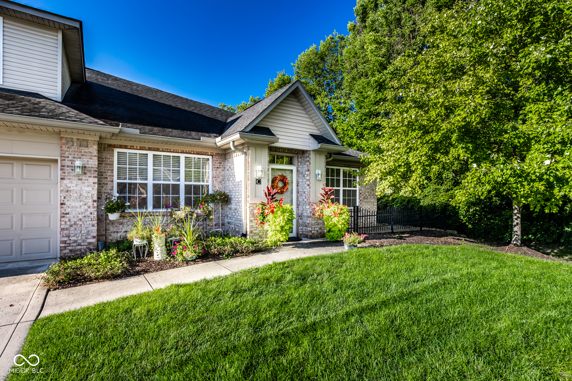 6886 Park Square Drive Unit: C