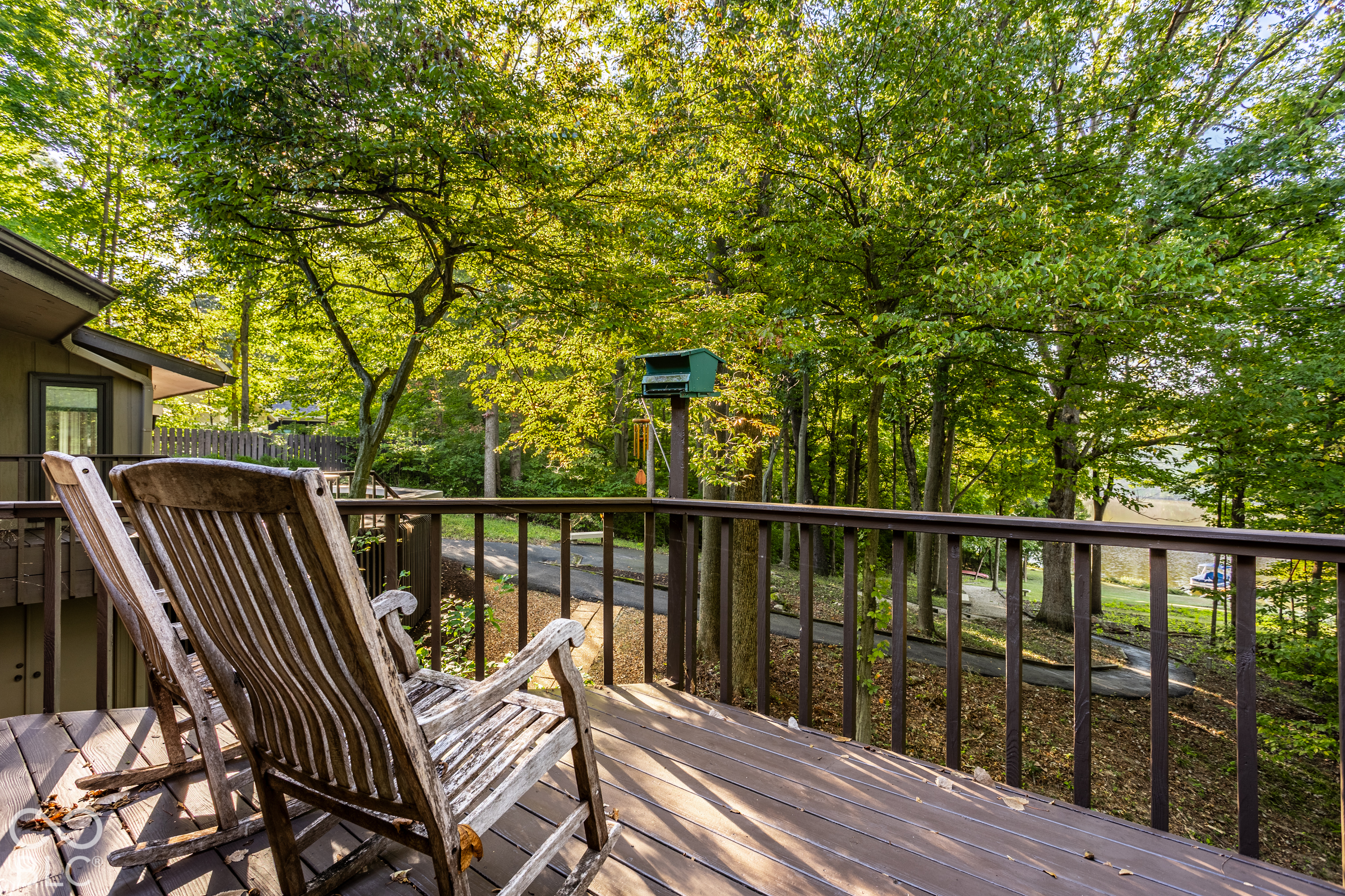4416 Lakeridge Drive