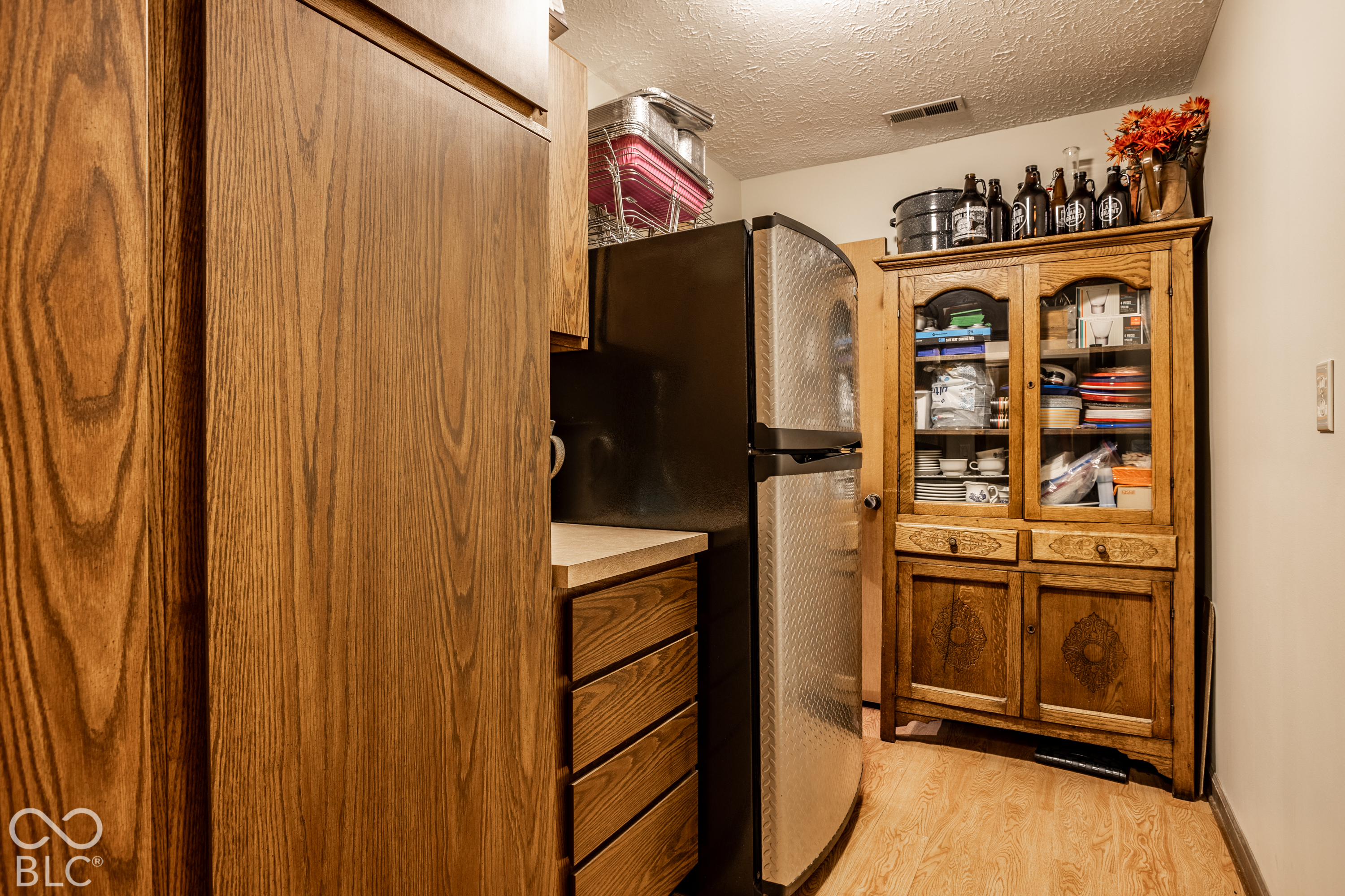 4416 Lakeridge Drive