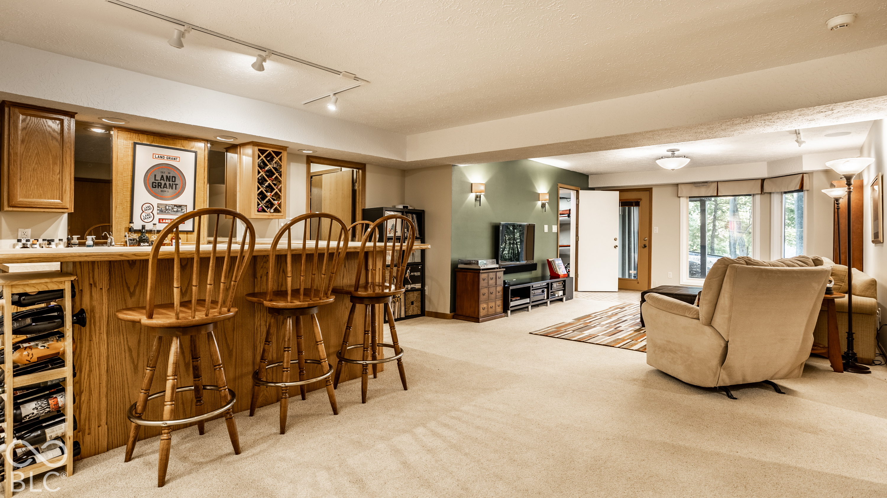 4416 Lakeridge Drive
