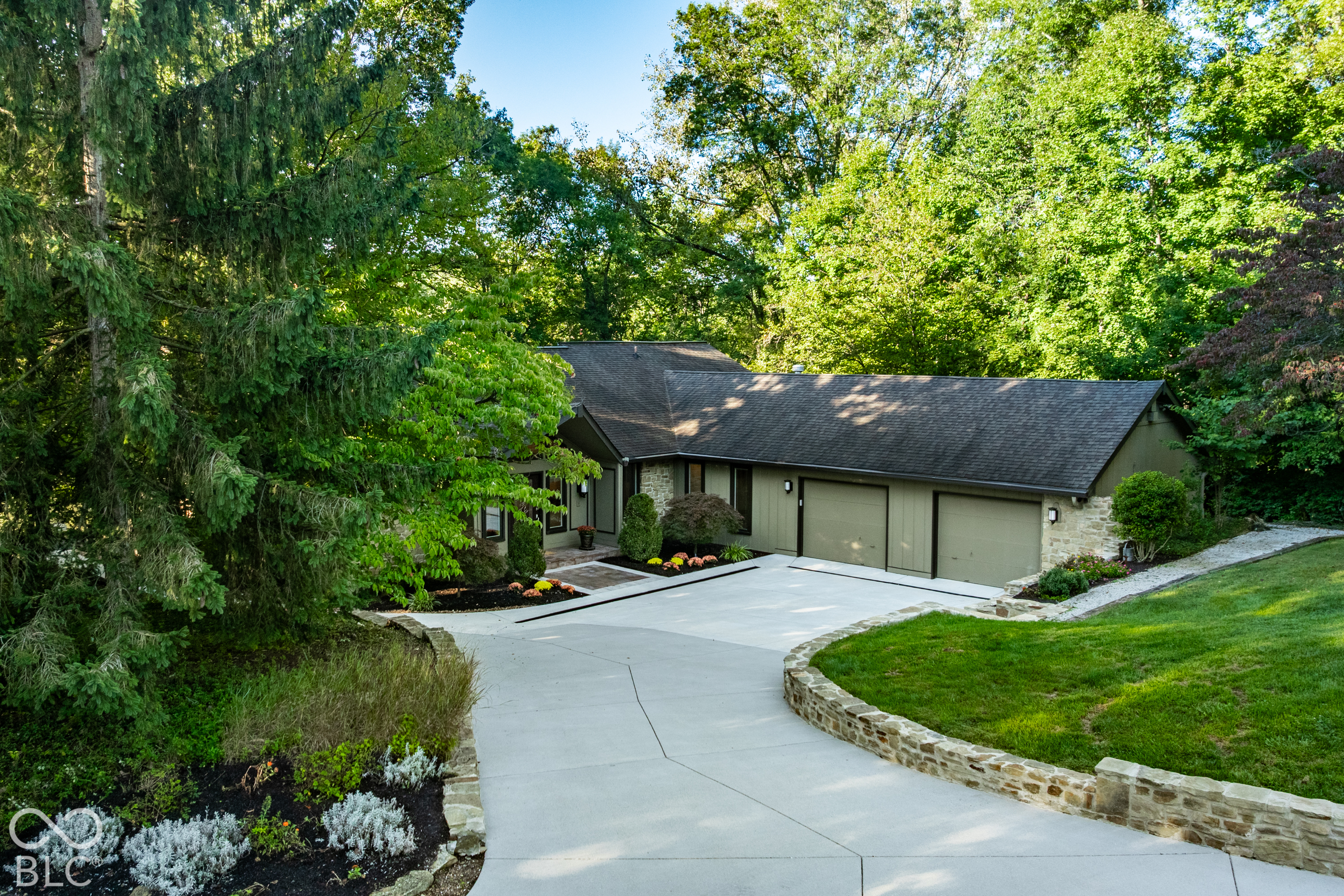 4416 Lakeridge Drive