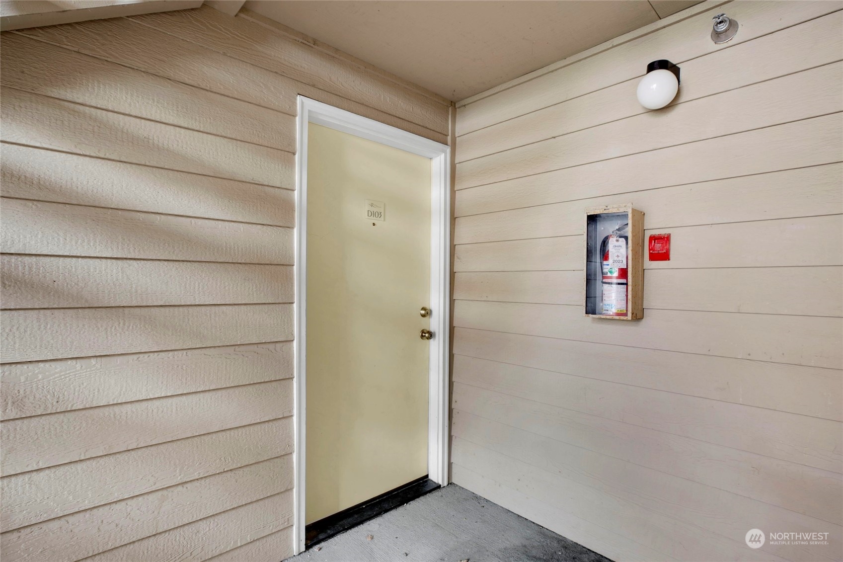 1822 S 284th Lane #D103