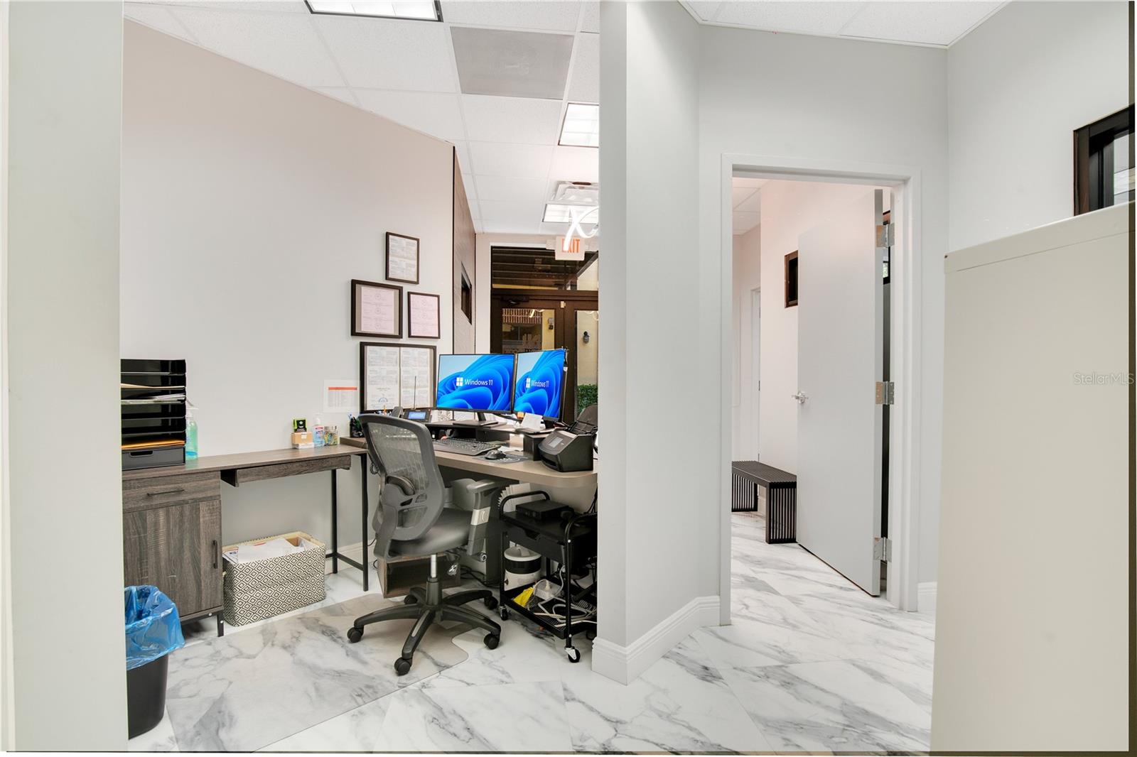 964 LAKE BALDWIN LN #200