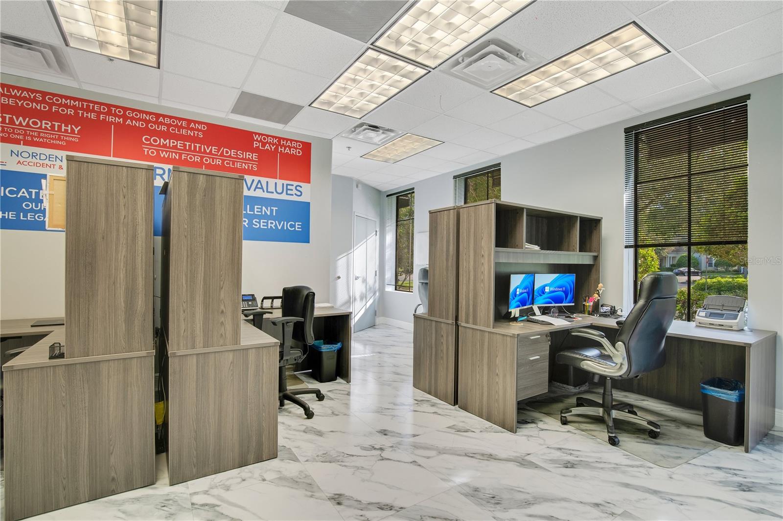 964 LAKE BALDWIN LN #200