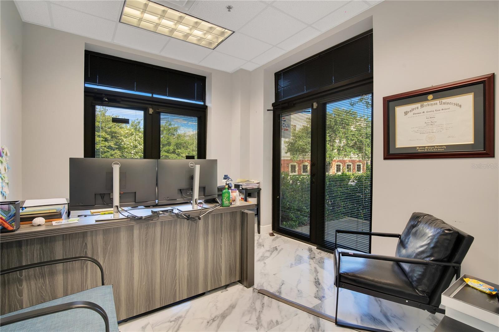 964 LAKE BALDWIN LN #200