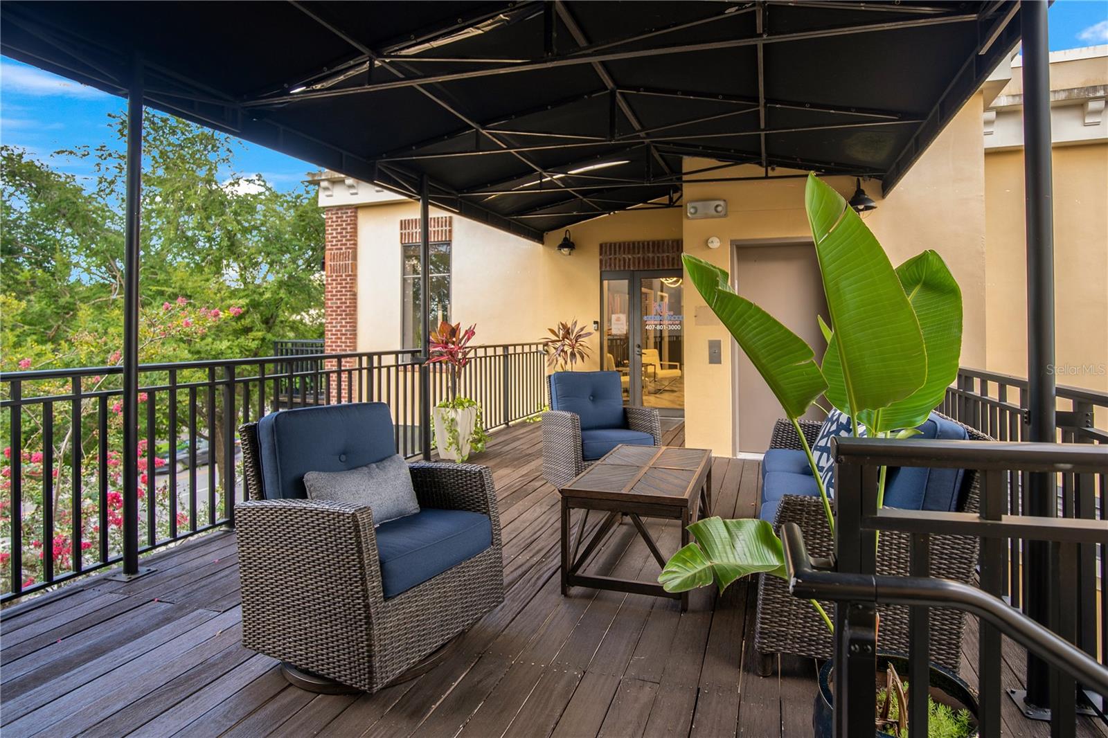 964 LAKE BALDWIN LN #200