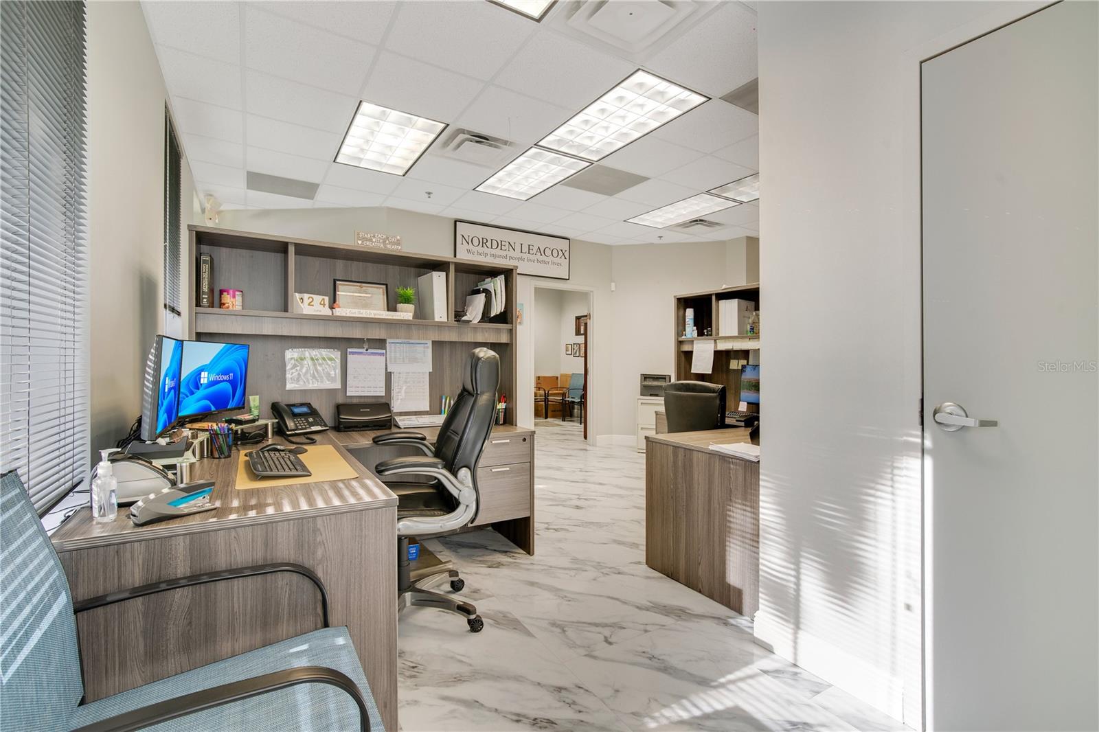 964 LAKE BALDWIN LN #200